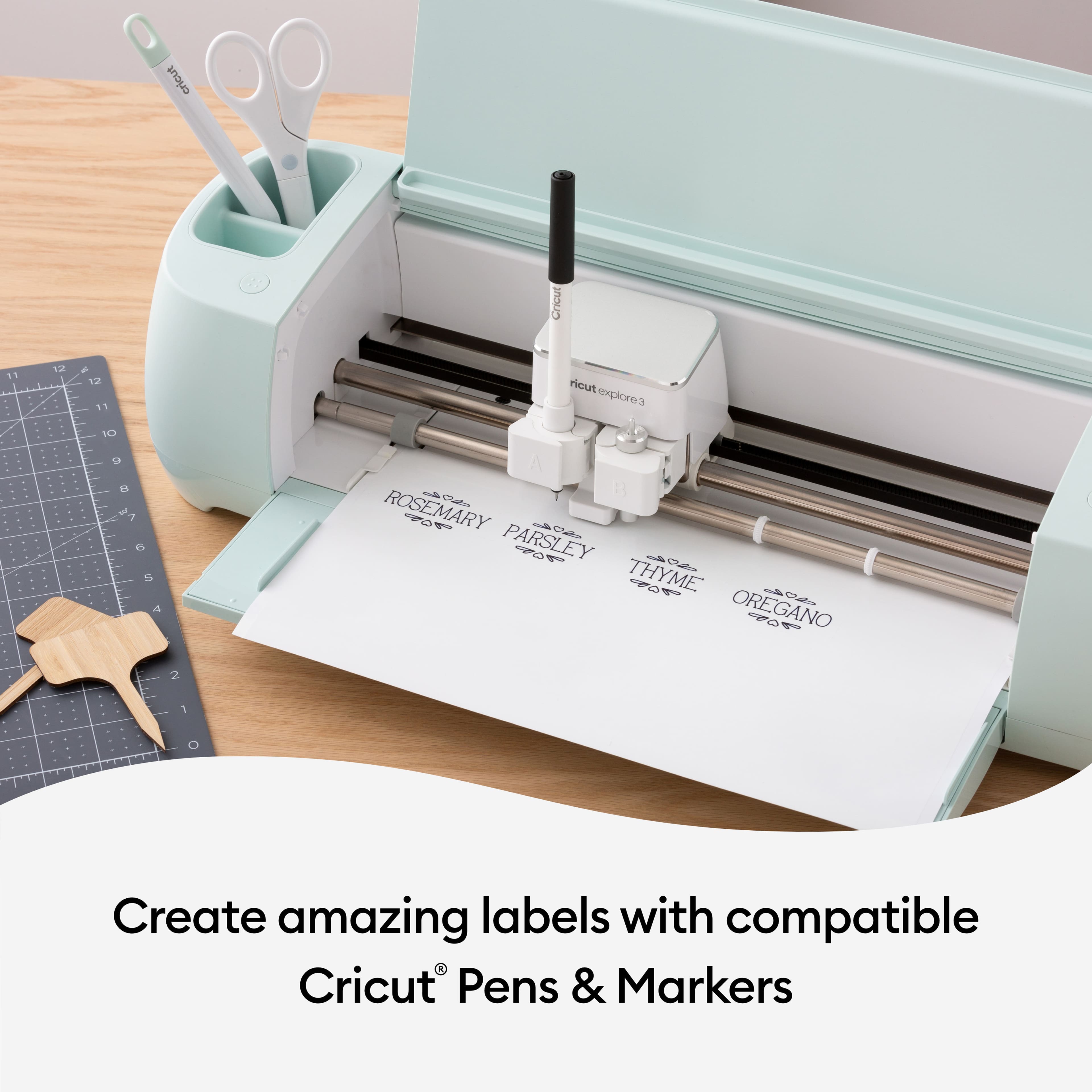 Cricut&#xAE; Permanent Smart Label&#x2122; Writable Vinyl