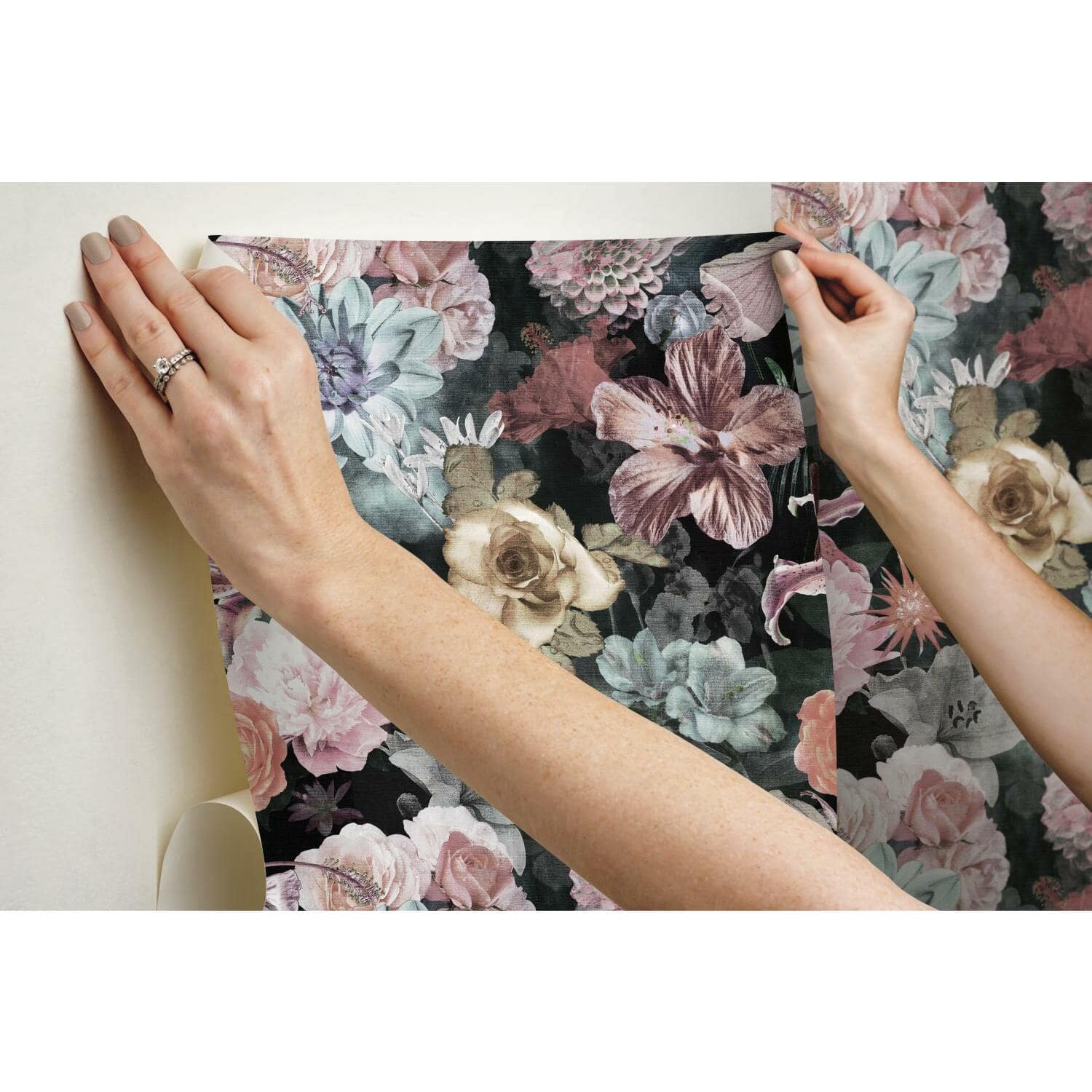 RoomMates Vintage Floral Blooms Peel & Stick Wallpaper
