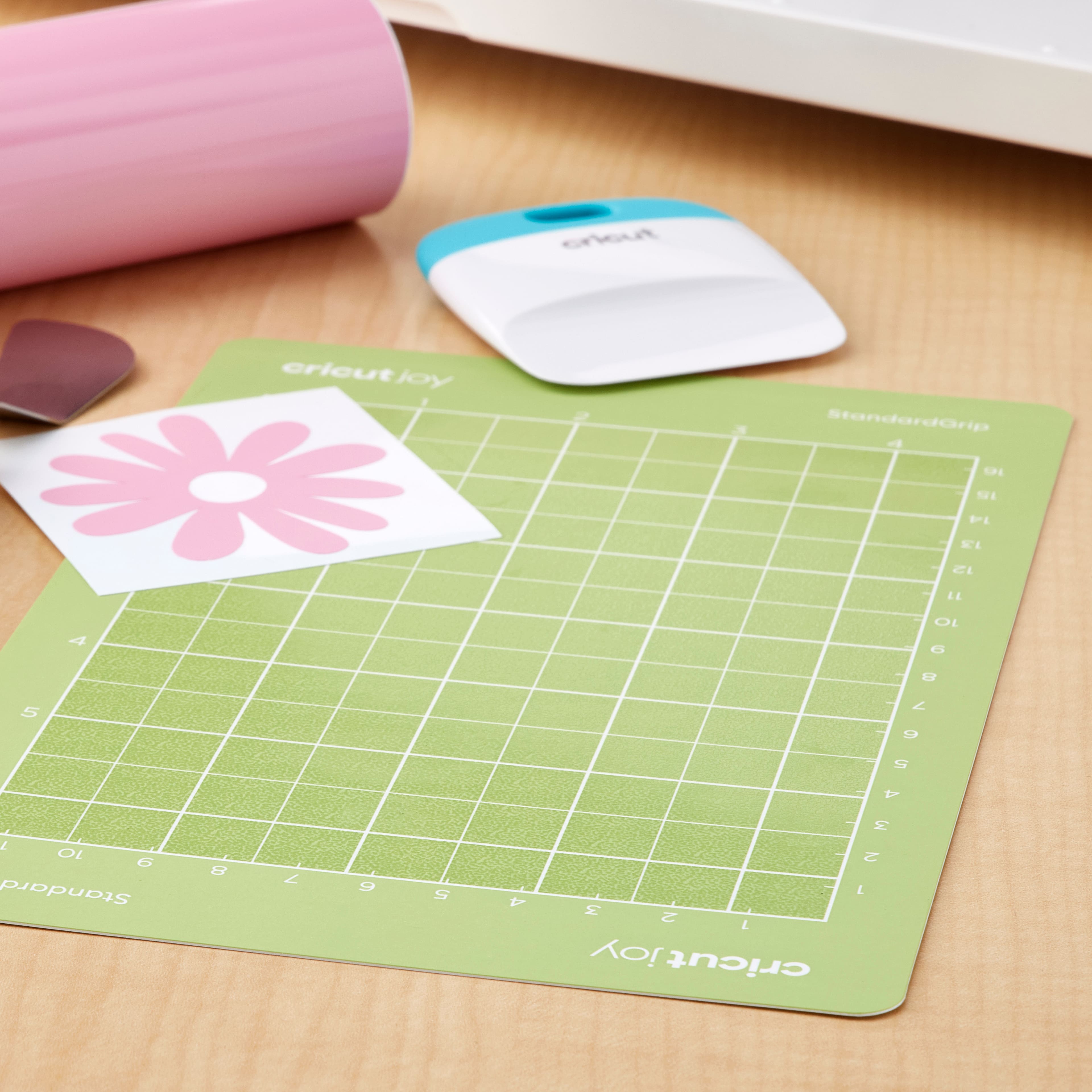 6 Pack: Cricut Joy™ StandardGrip Mat, 4.5" x 6.5"