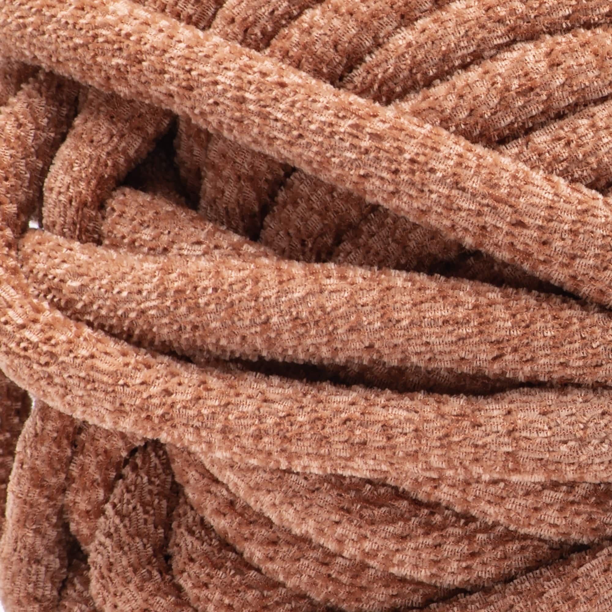 Bernat&#xAE; PlushBIG&#x2122; Yarn
