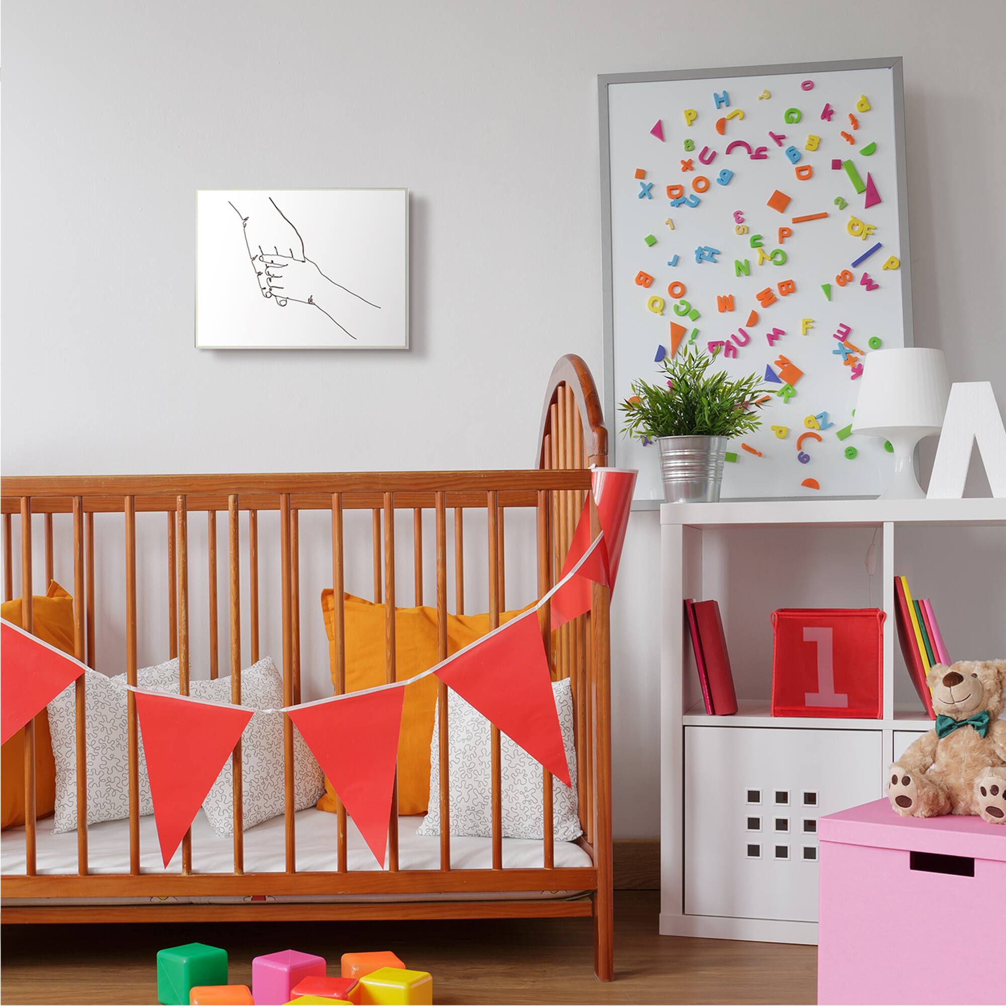 Stupell Industries Family Holding Hands Pose Minimal Linework Wall Plaque