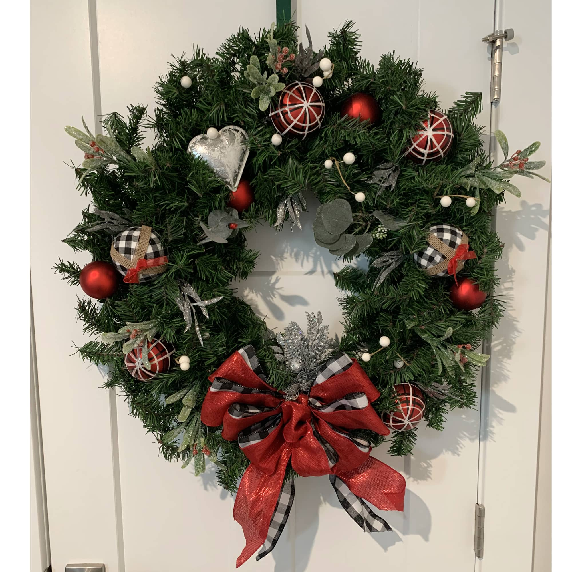 2.5ft. Canadian Pine Artificial Christmas Wreath