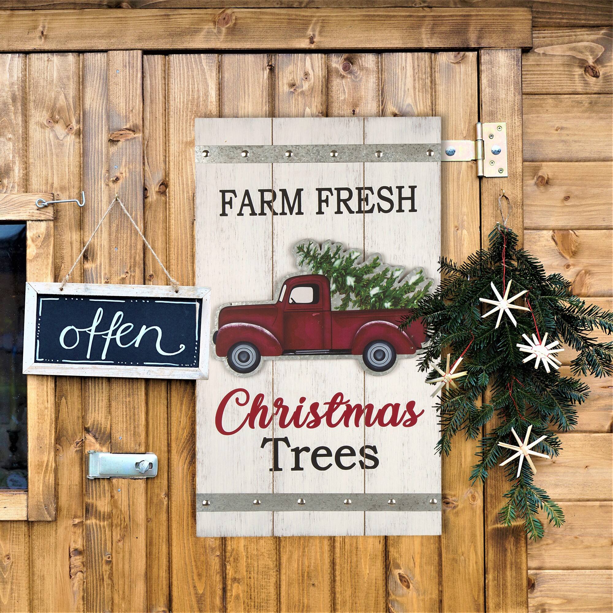 Glitzhome&#xAE; 24&#x22; Wooden &#x26; Metal Truck Wall D&#xE9;cor