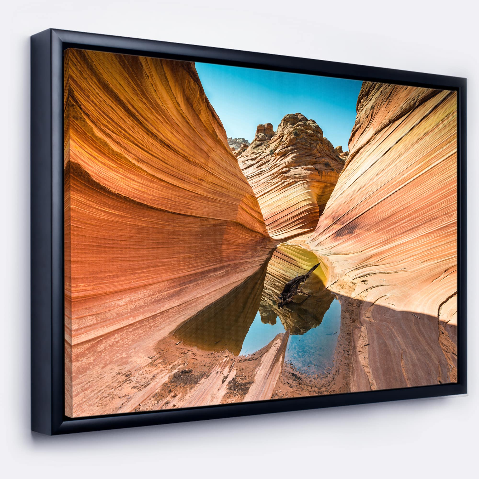 Designart - Water inside Arizona Wave - Landscape Photography Canvas Print in Black Frame