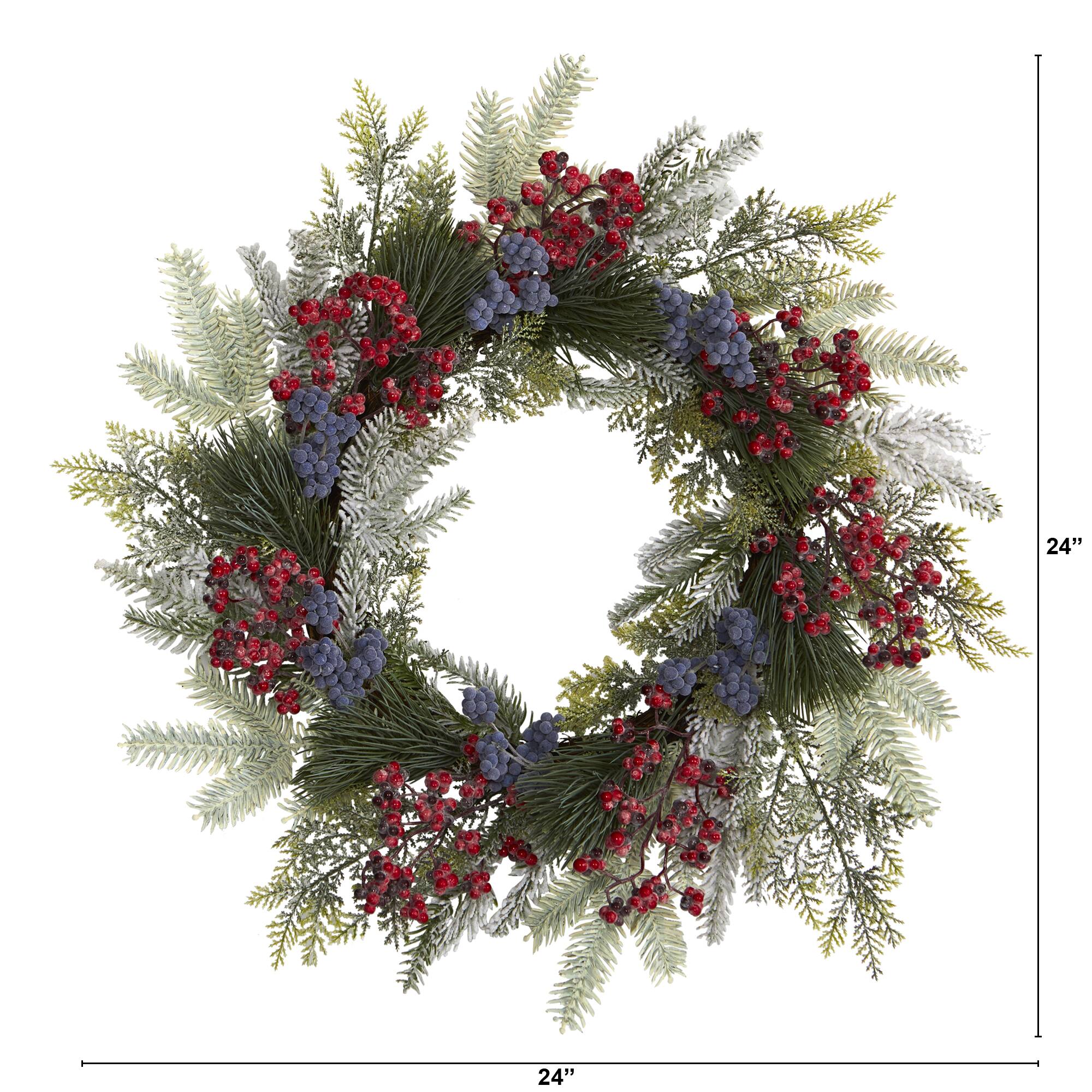 24" Pine & Cedar Wreath with Berries