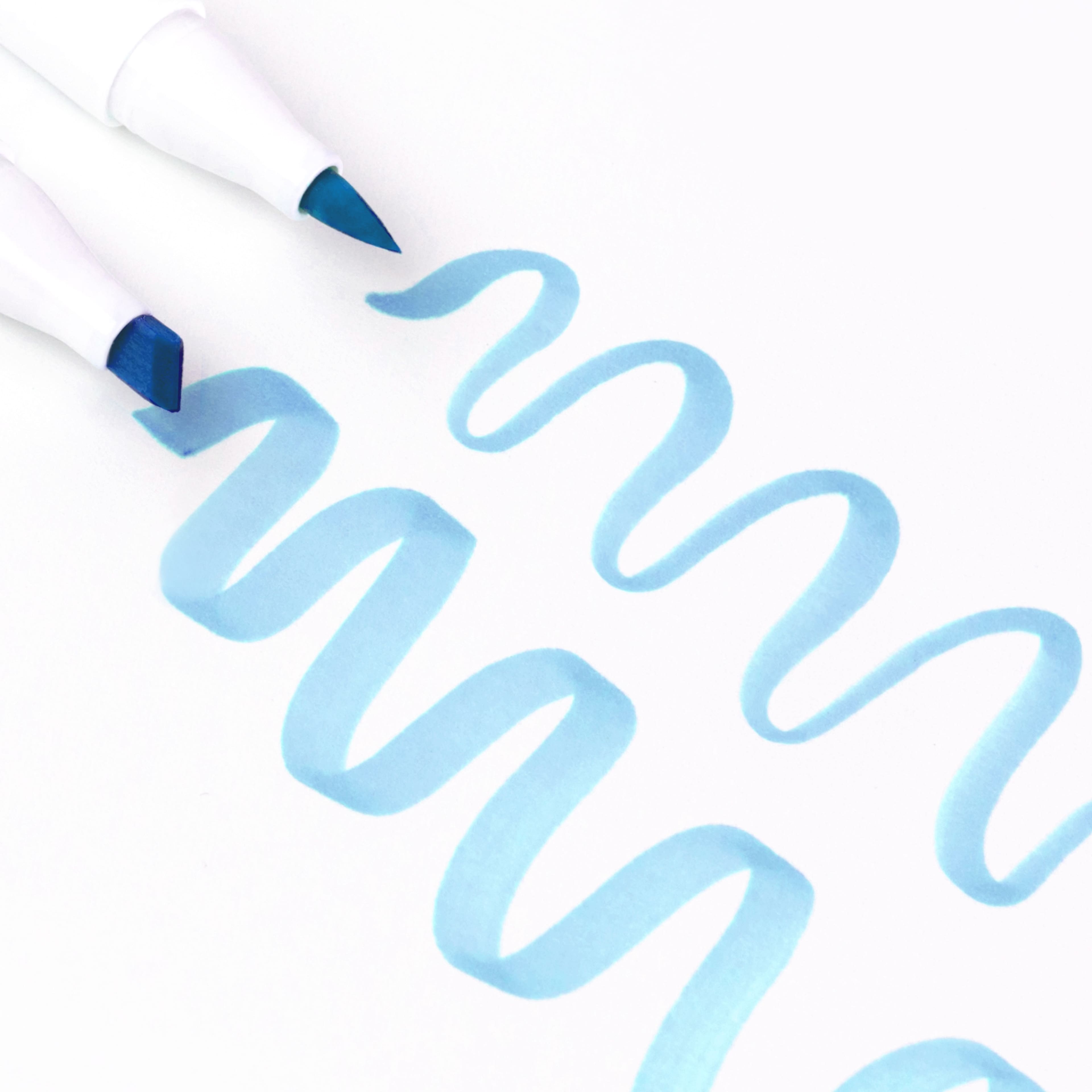 Ohuhu&#xAE; Honolulu Brush &#x26; Chisel Dual Tip Blue Tones Marker Set