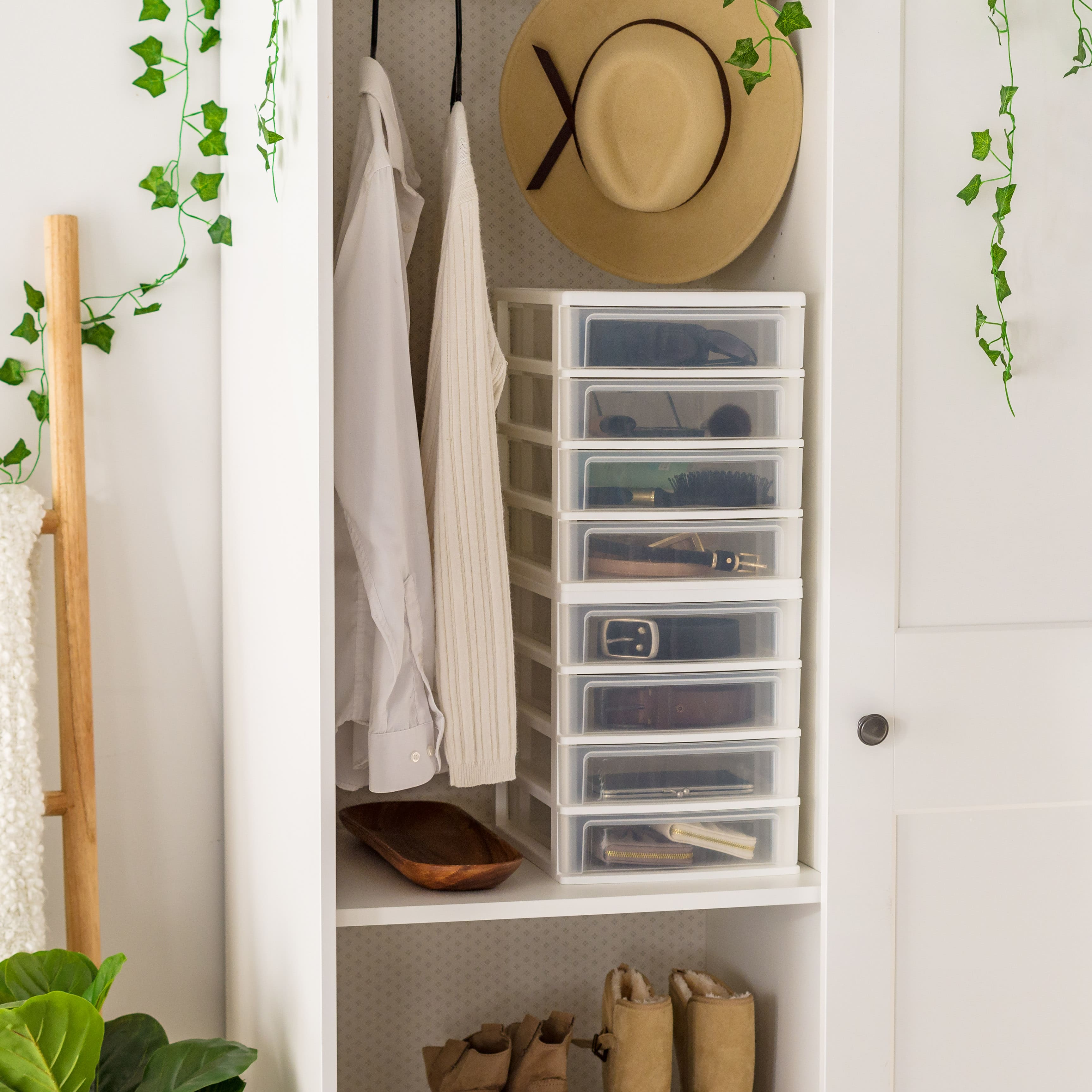 IRIS White 4-Drawer Desktop Plastic Drawer Organizer