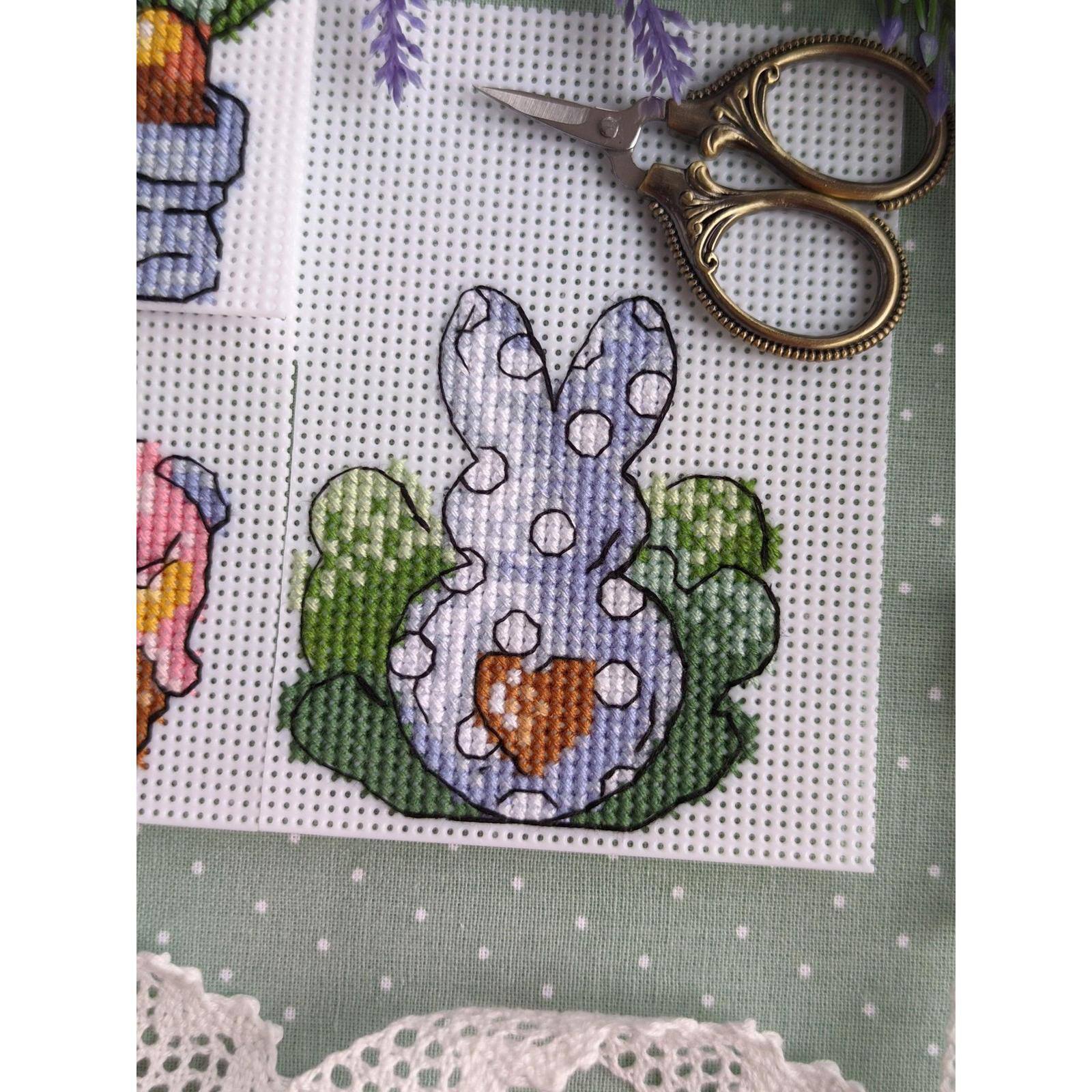 MP Studia Rabbit and Carrots. Magnets Plastic Canvas Plastic Canvas Counted Cross Stitch Kit