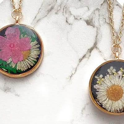 Dried flower pendant discount