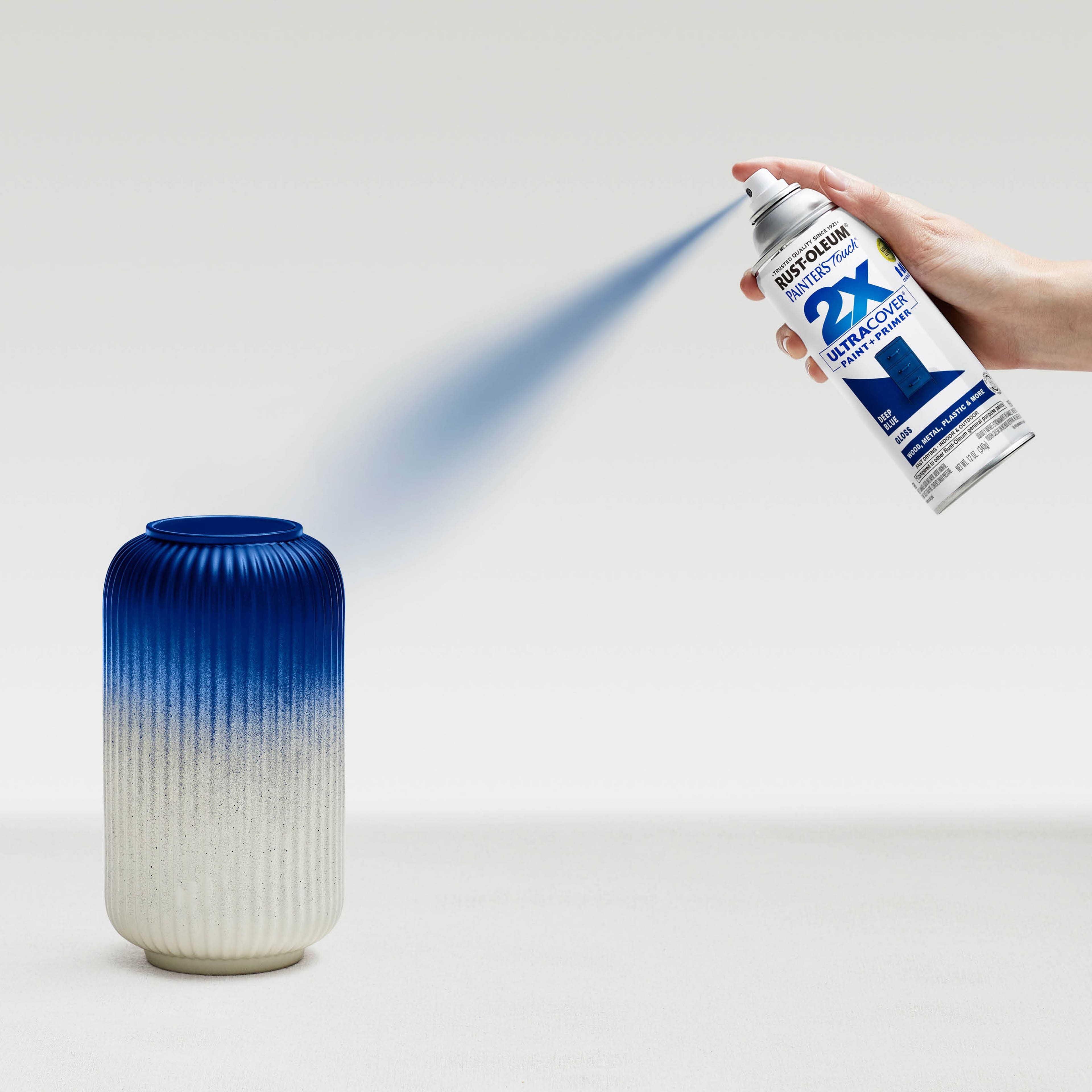 Rust-Oleum&#xAE; Painter&#x27;s Touch&#xAE; 2X Ultra Cover&#xAE; Gloss Spray Paint