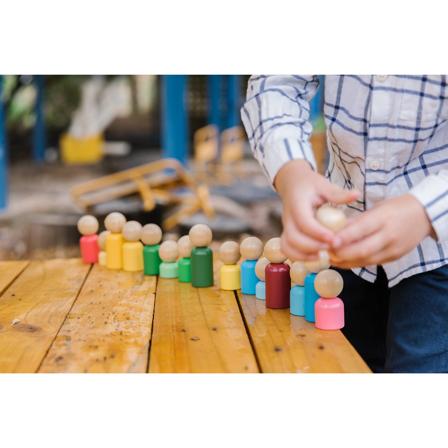 The Freckled Frog Rainbow Families Play Set
