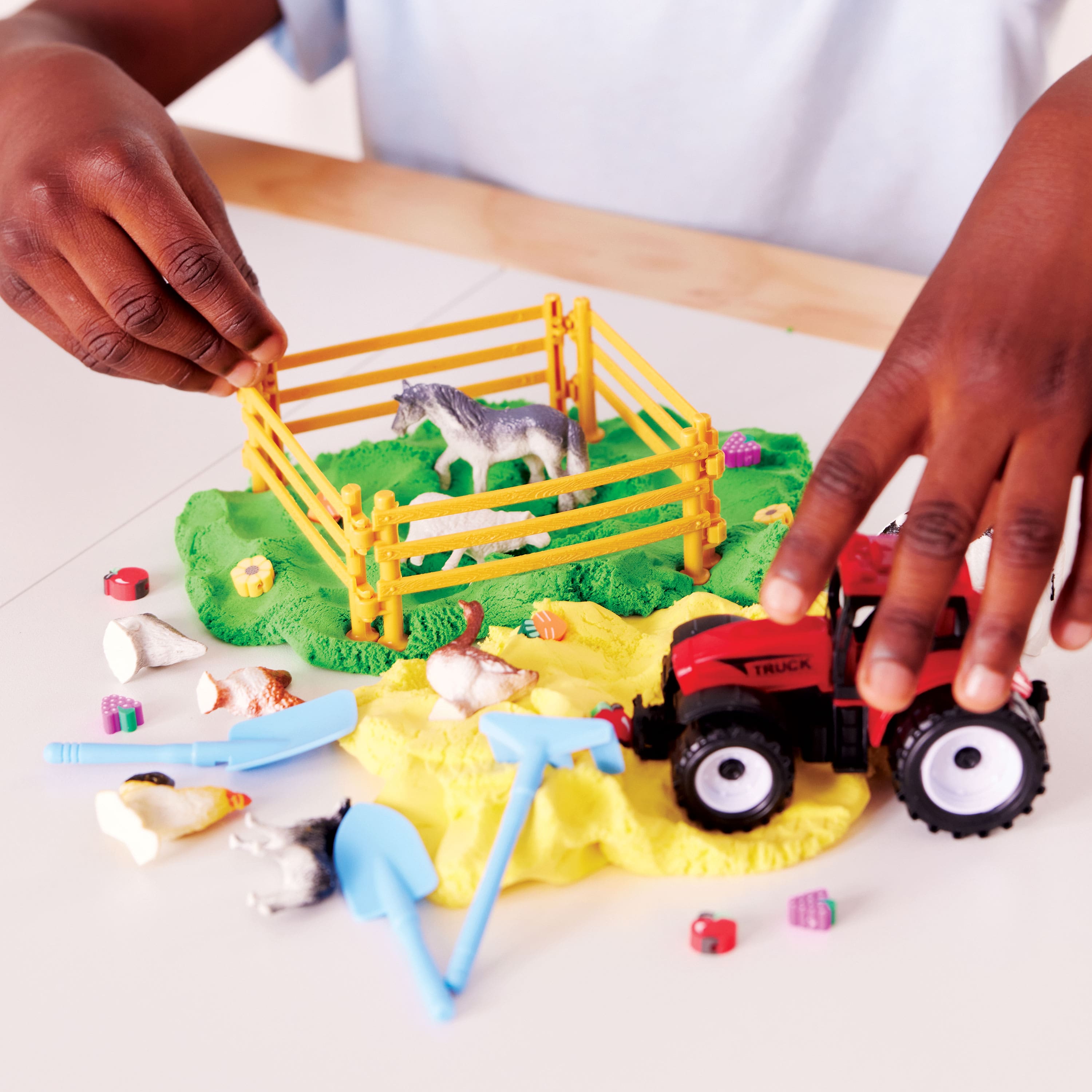 Creativity for Kids&#xAE; Farm Sensory Pack