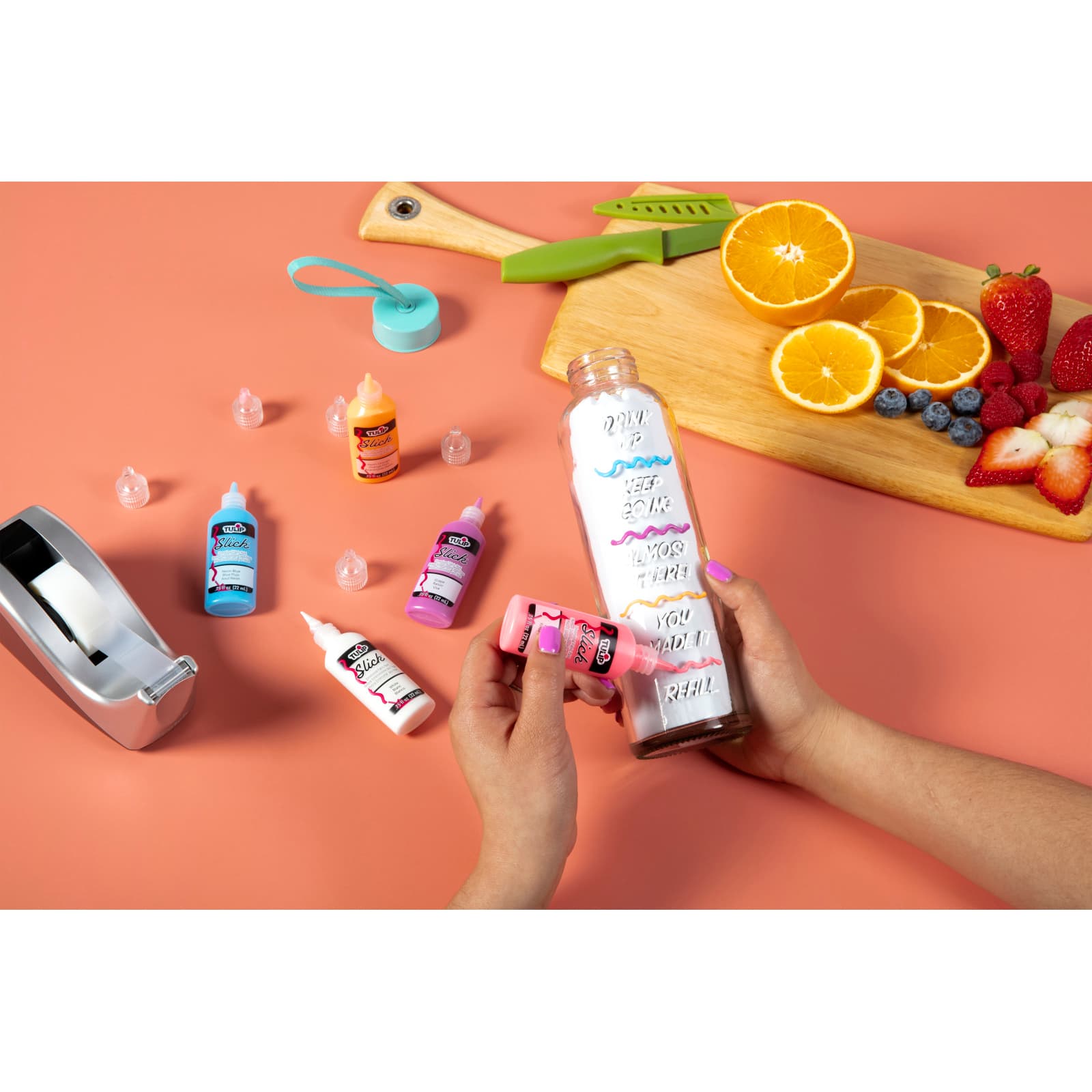 Peinture pour tissu dimensionnelle de Tulip, couleurs arc-en-ciel et néon