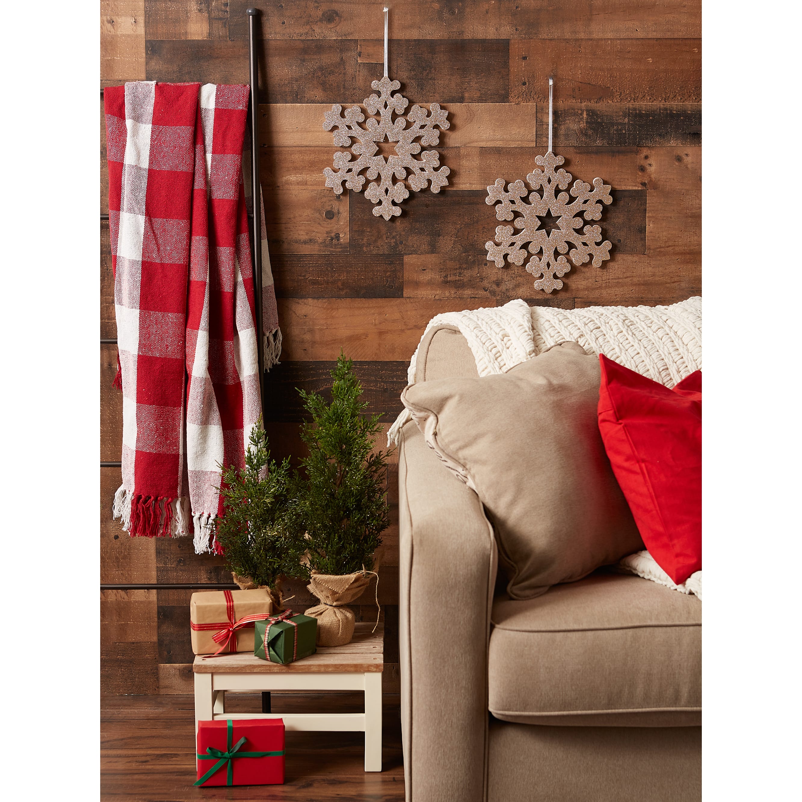 DII® Gold Hanging Foam Snowflake Set