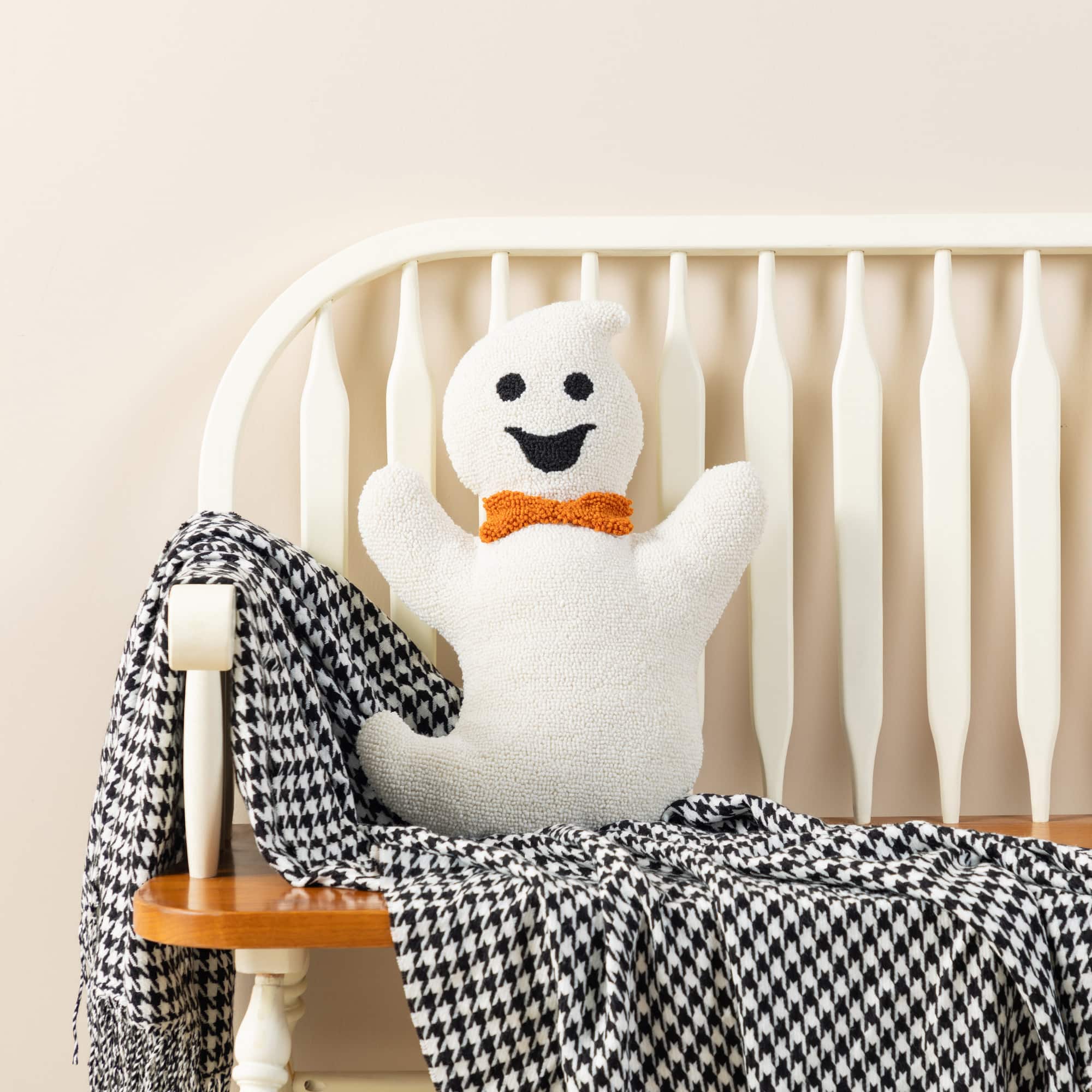 Glitzhome® 18"H Halloween Hooked Ghost Shaped Pillow