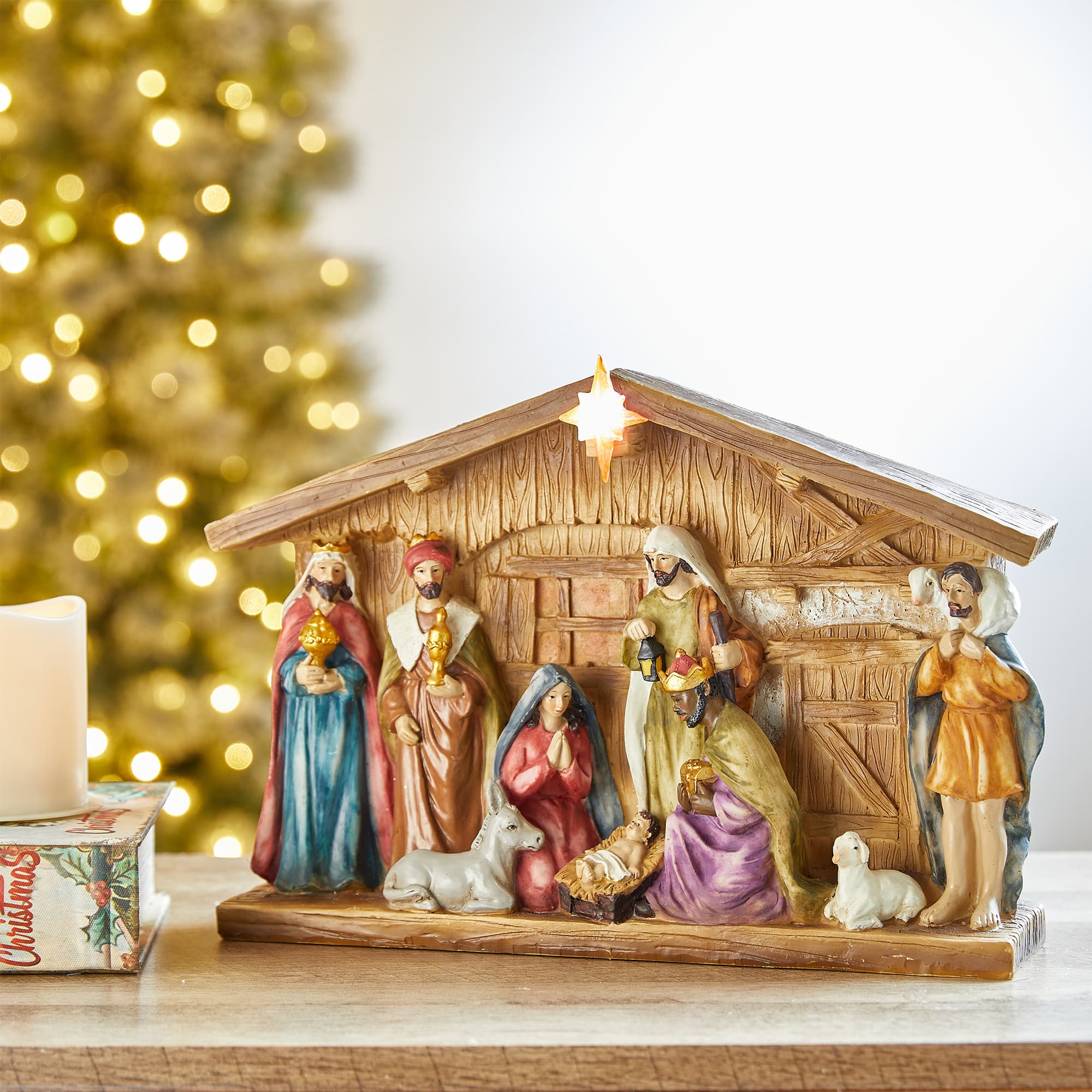 Glitzhome&#xAE; 9&#x22; Nativity D&#xE9;cor