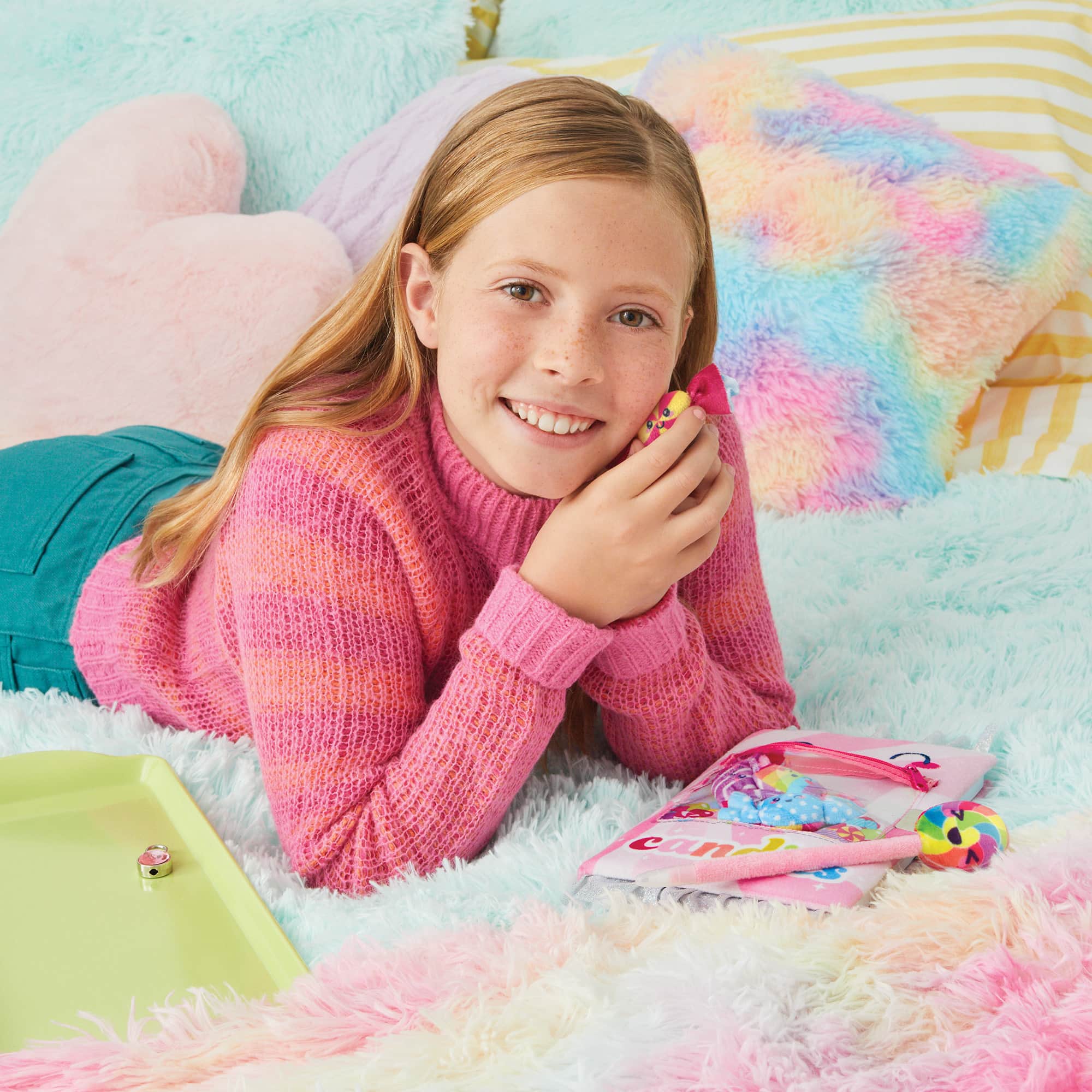 Make It Real&#x2122; 3C4G Candy Plush Pocket Locking Journal Set