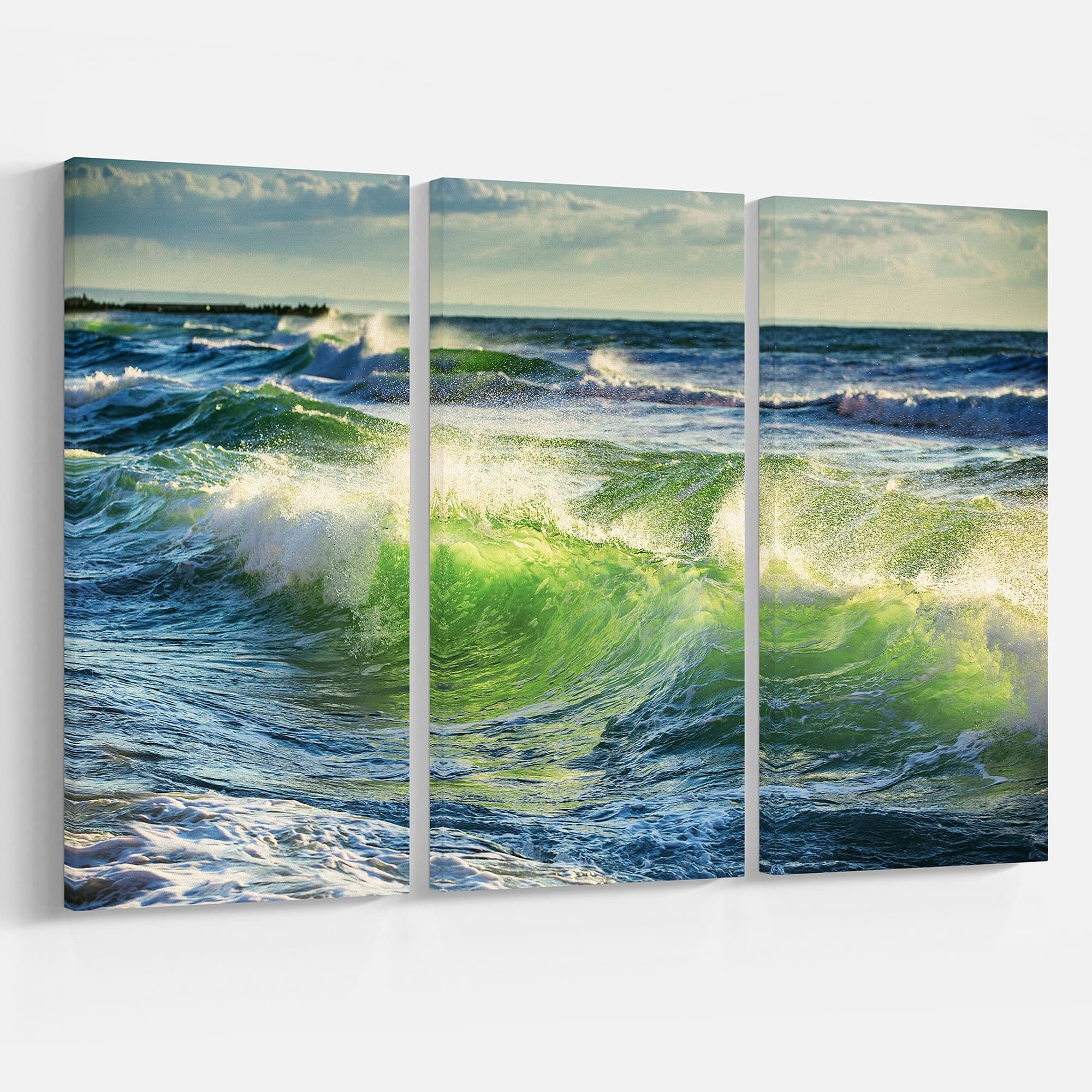 Designart - Sunrise and Shining Waves in Ocean - Beach Photo Canvas Print