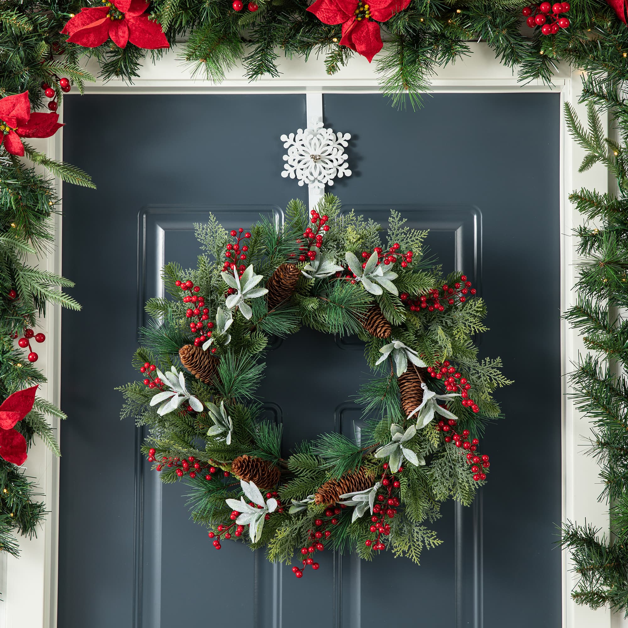 Glitzhome&#xAE; 14&#x22; Christmas Metal Snowflake &#x26; Poinsettia Wreath Hanger Set