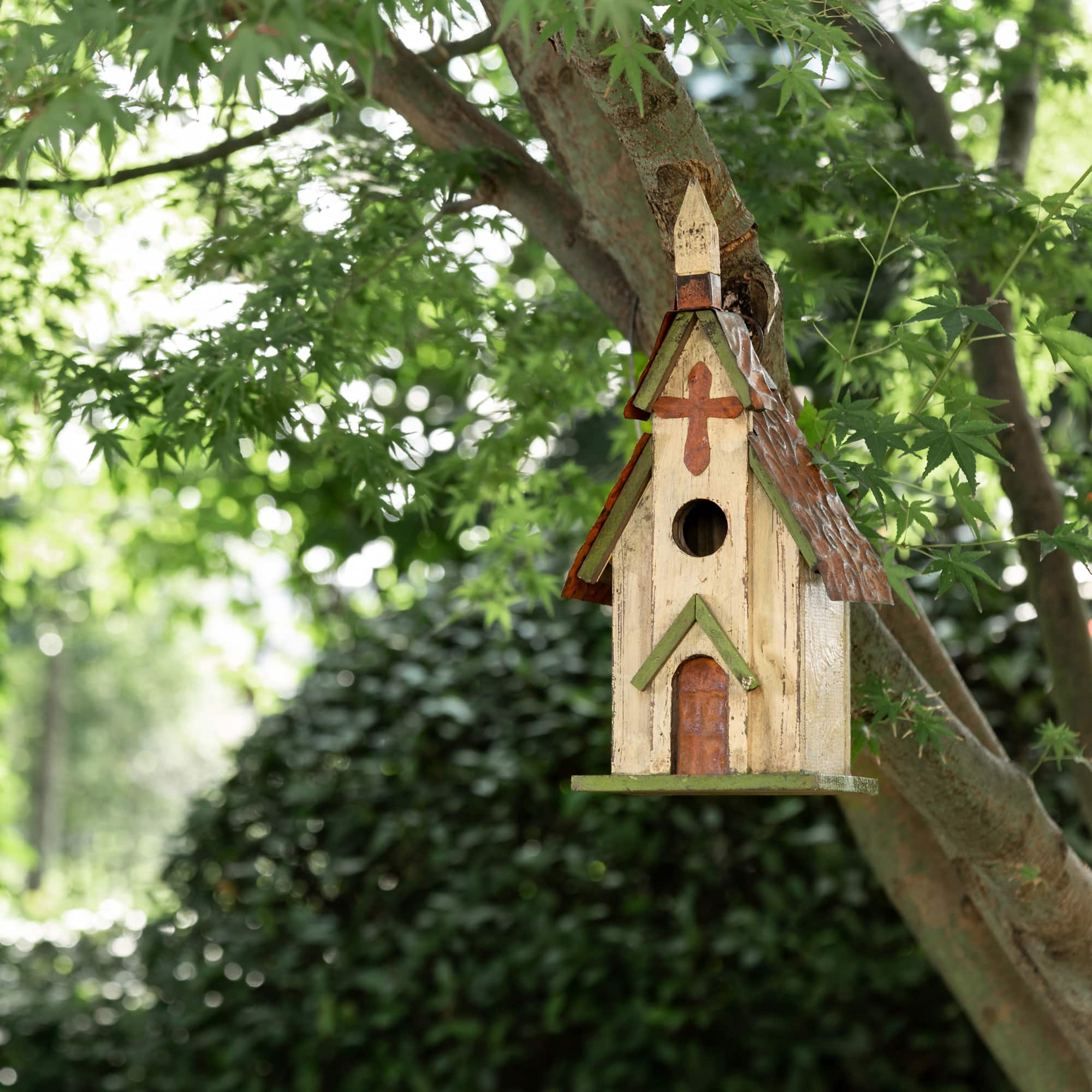 Glitzhome® Distressed Wooden Church Birdhouse