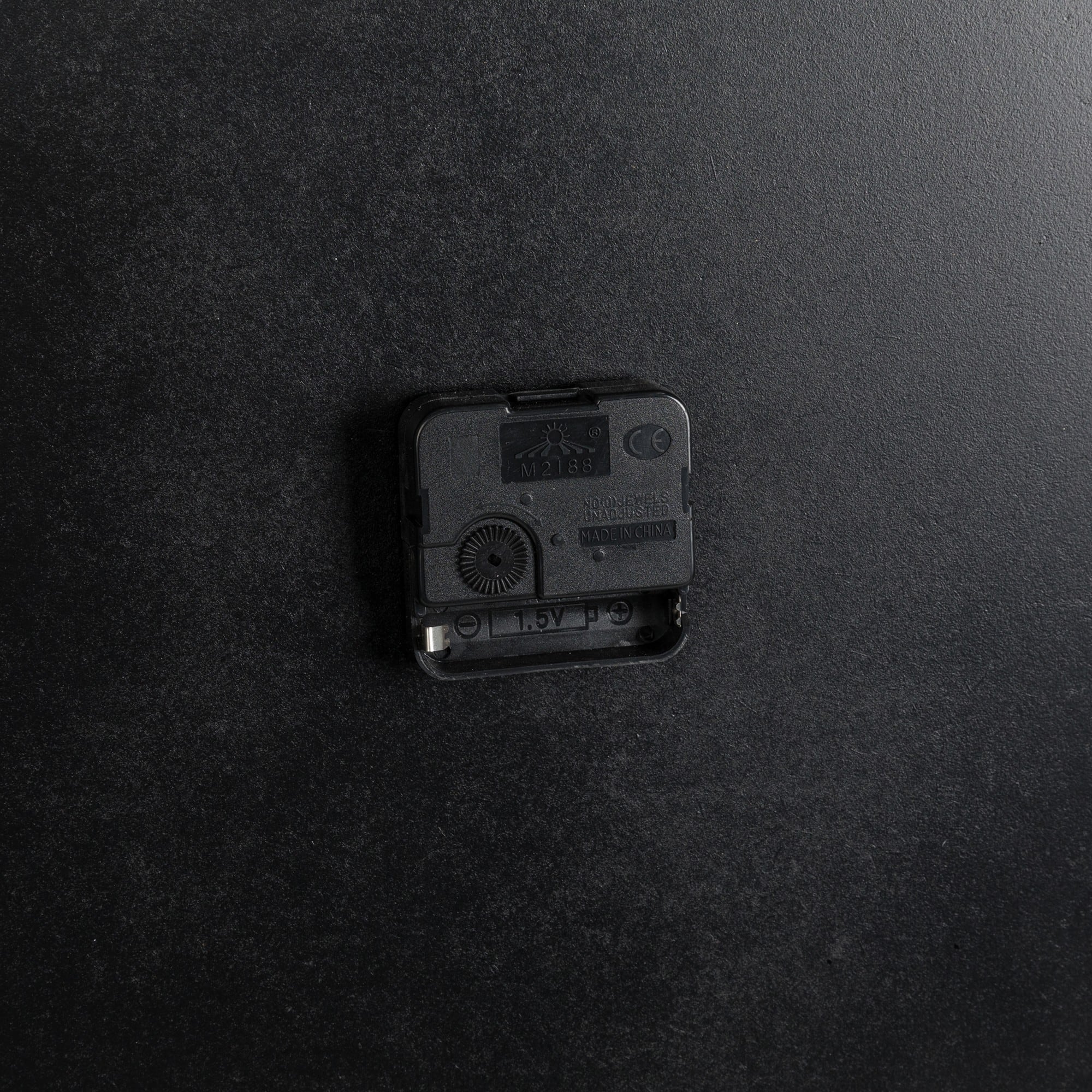 Glitzhome® 27.5" Oversized Farmhouse Wooden & Galvanized Wall Clock