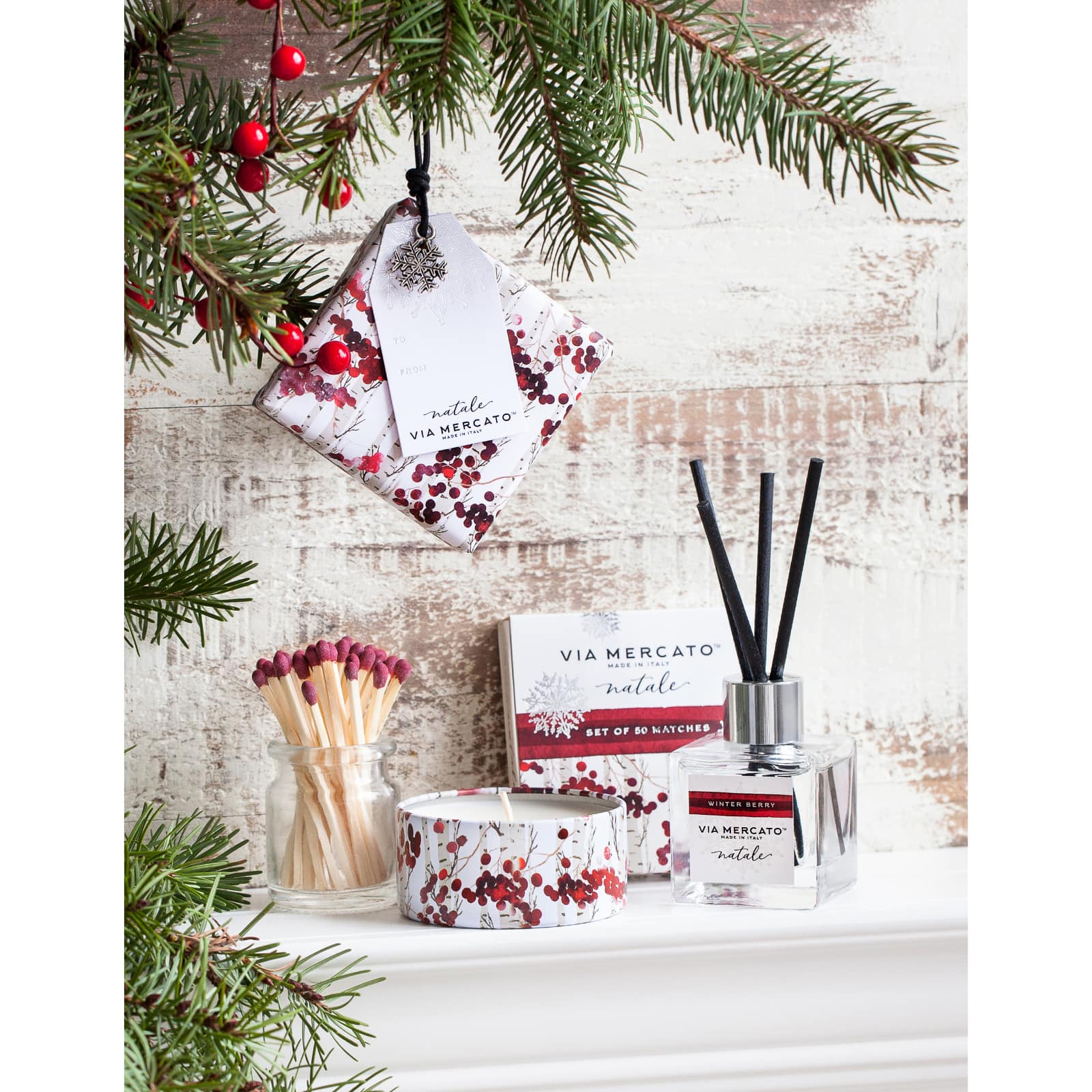 European Soaps Winter Berry Natale Match Box Set, 50ct.