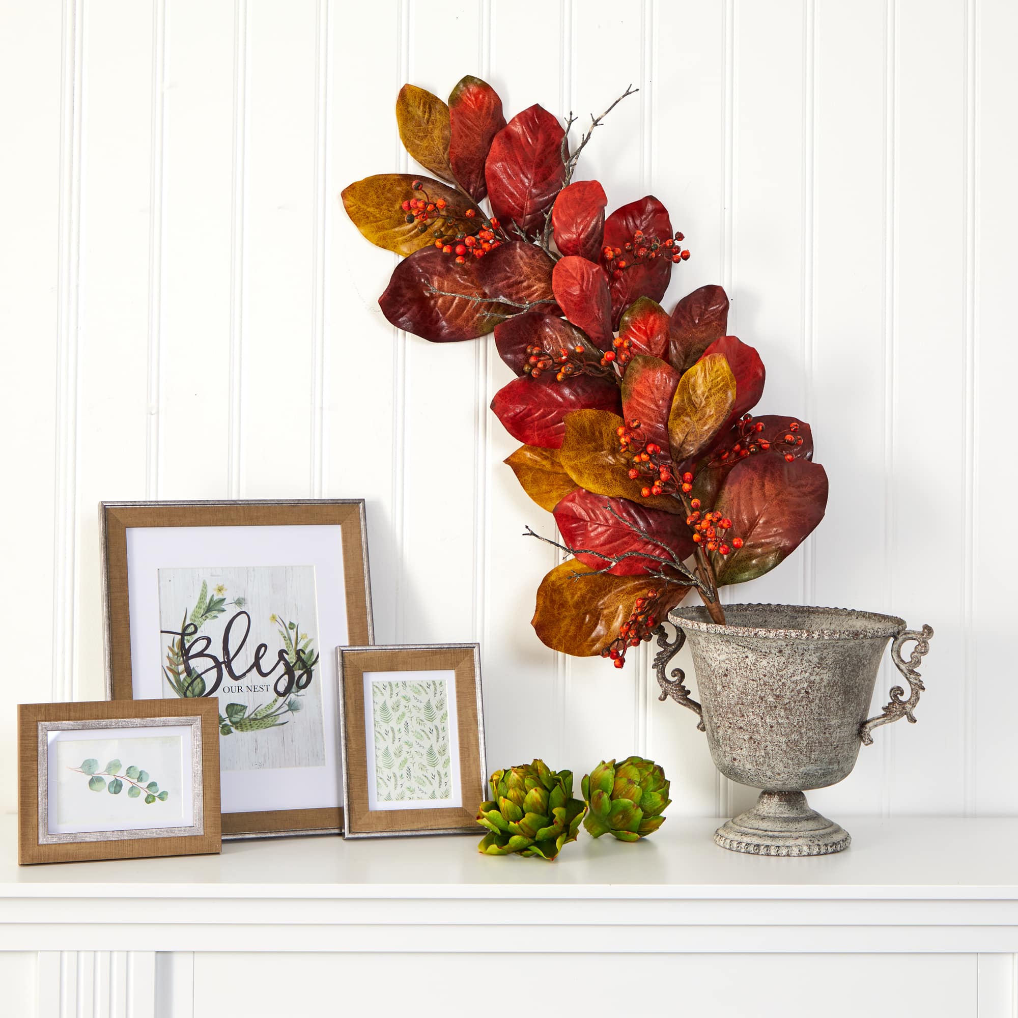 36&#x22; Autumn Magnolia Leaf with Berries Teardrop Swag