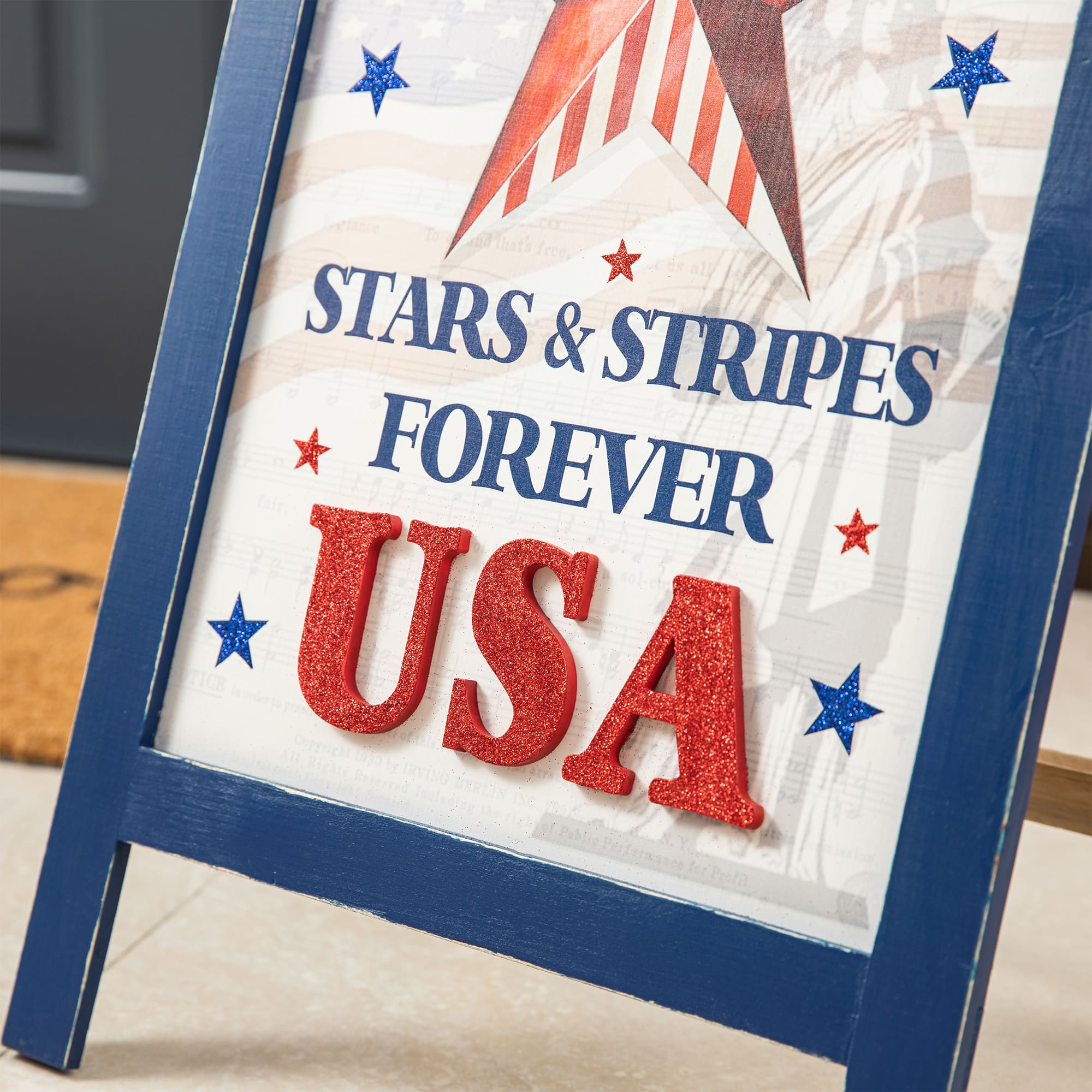 Glitzhome&#xAE; 24&#x22; Patriotic Stars &#x26; Stripes Easel Porch D&#xE9;cor