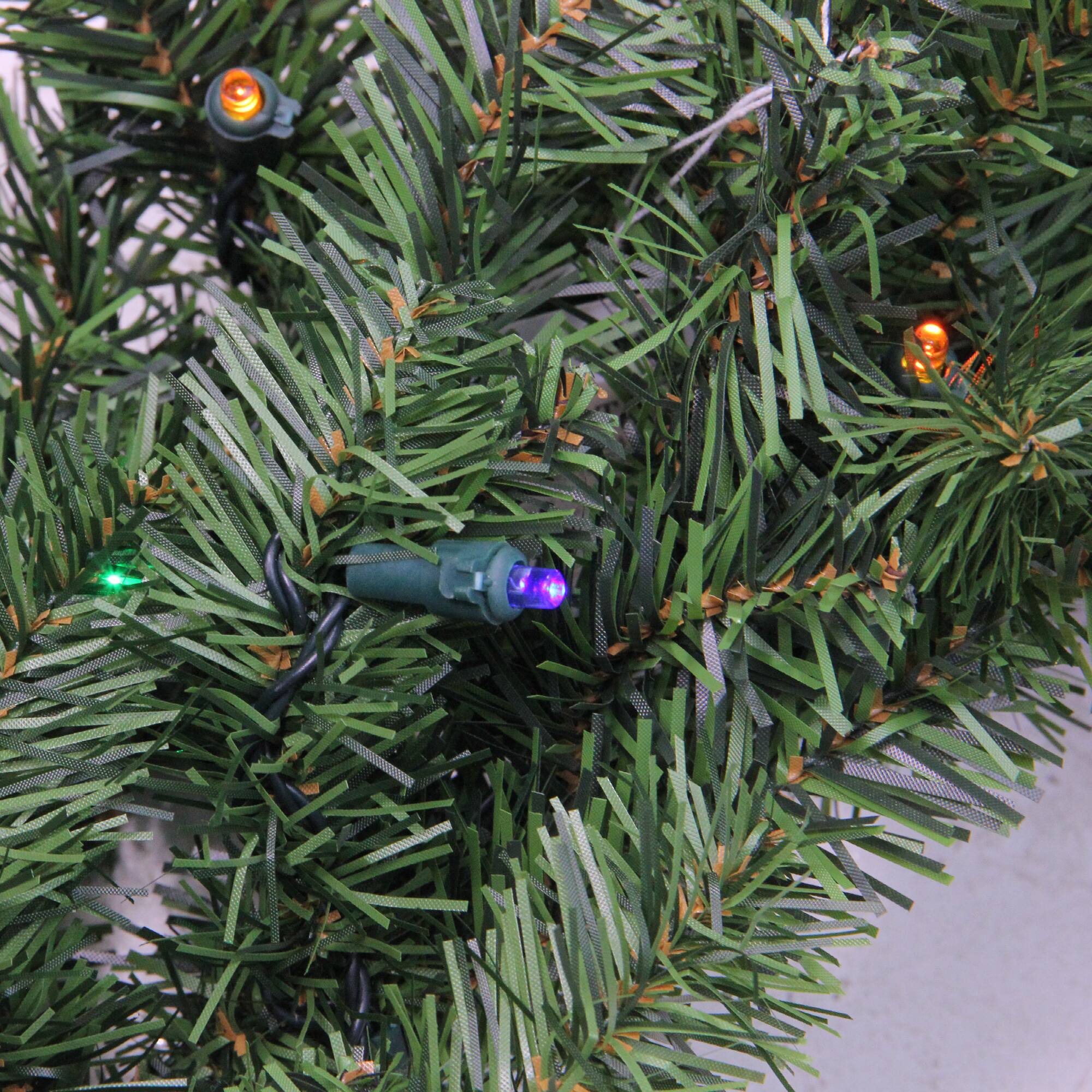 24&#x22; LED Canadian Pine Artificial Christmas Wreath