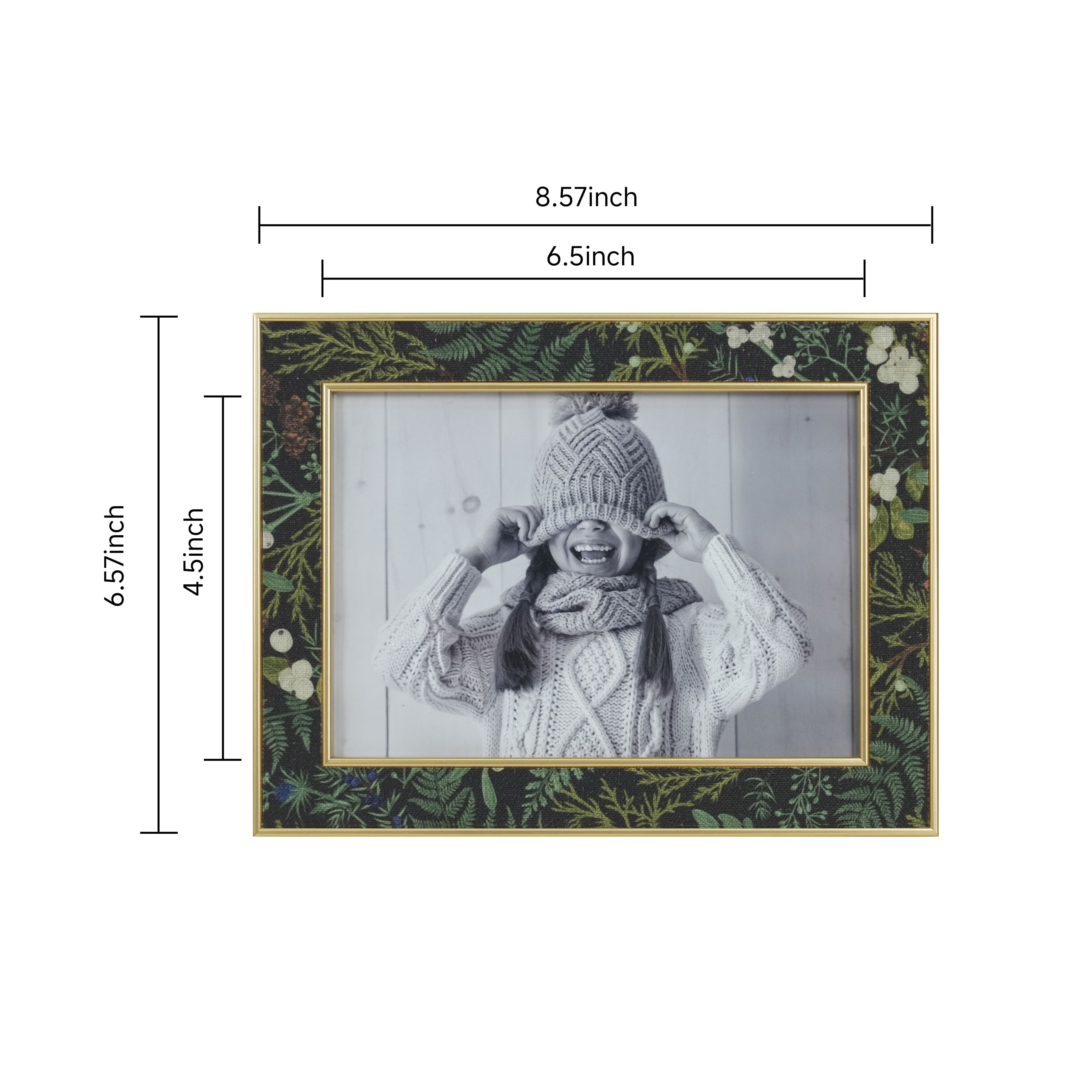 5&#x22; x 7&#x22; Holiday Pattern with Gold Edges Plastic Frame by Studio D&#xE9;cor&#xAE;