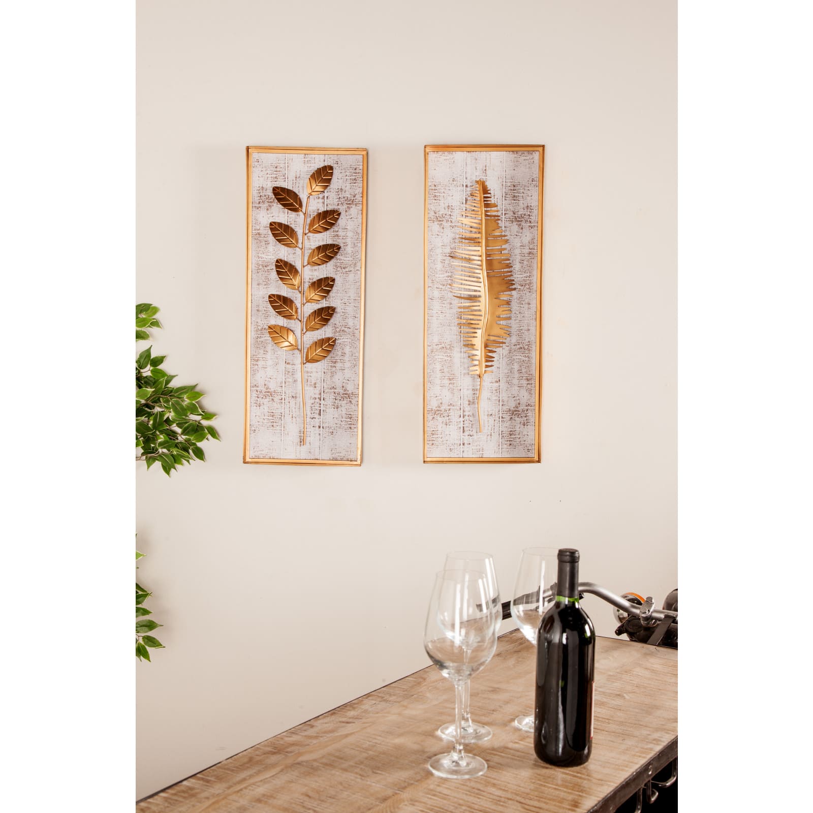 32&#x22; Gold Contemporary Floral Wall D&#xE9;cor Set