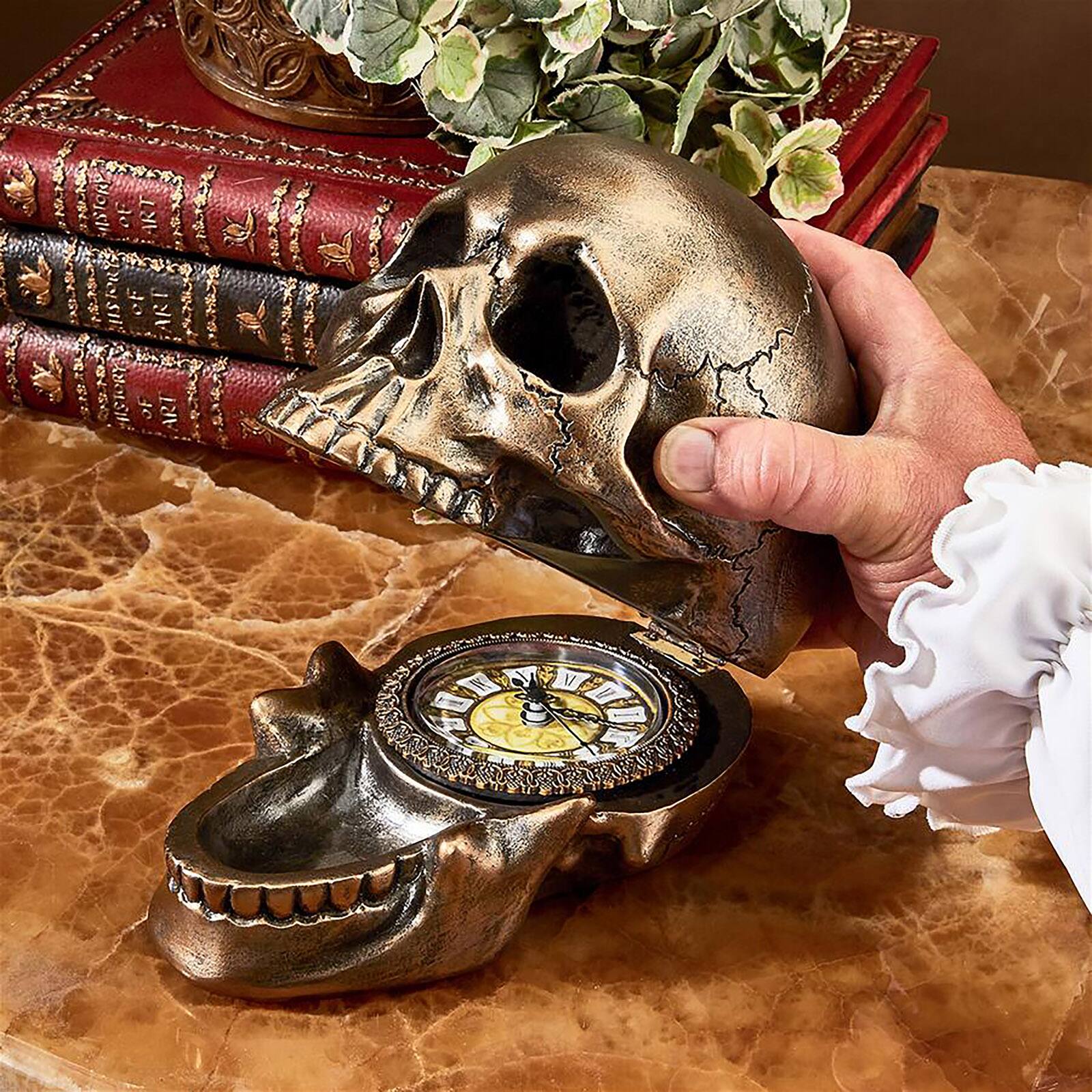 Design Toscano 6.5&#x22; Memento Mori Skull Clock
