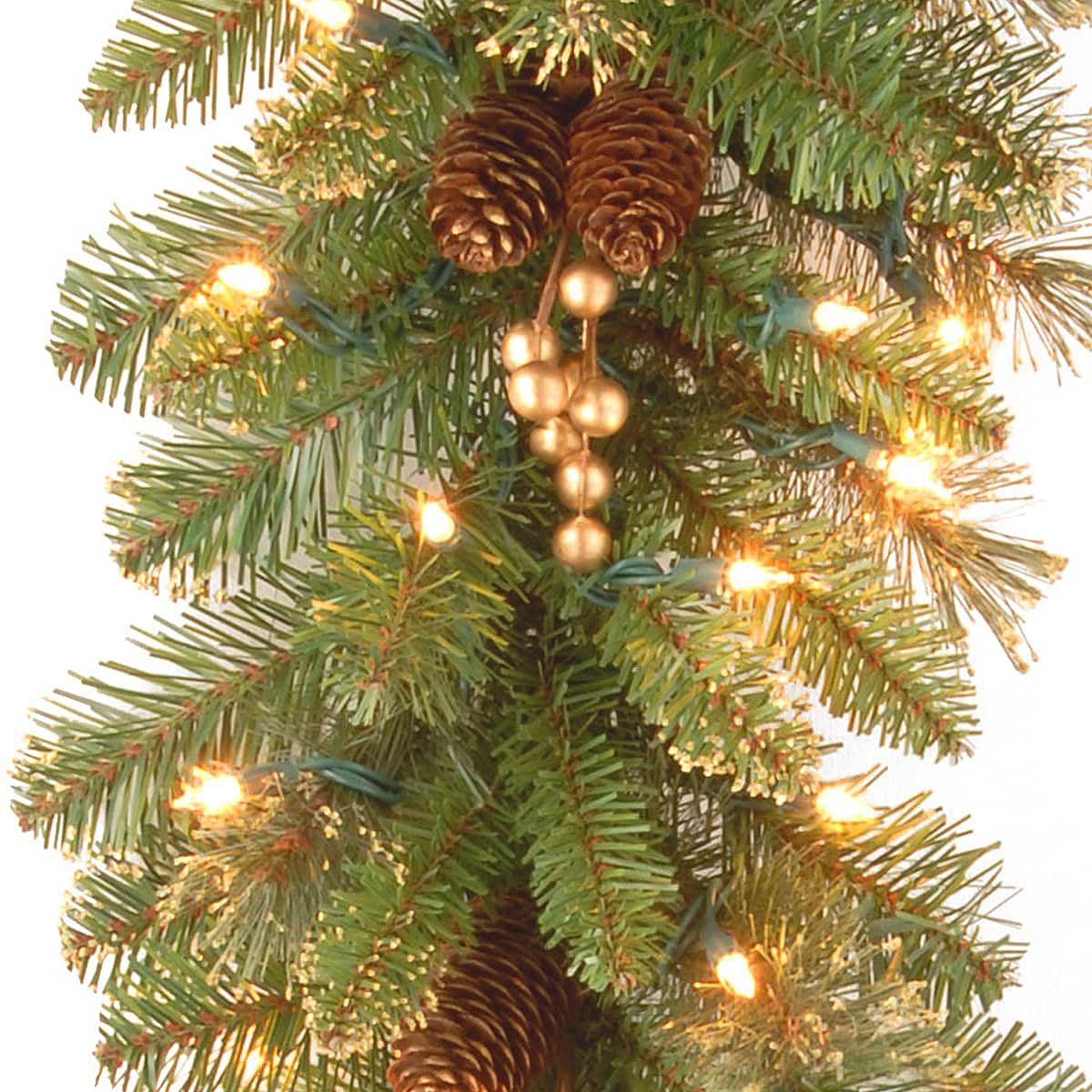 9&#x27; x 10&#x22; Pre-lit Glittery Pine Artificial Christmas Garland with 100 Clear Lights