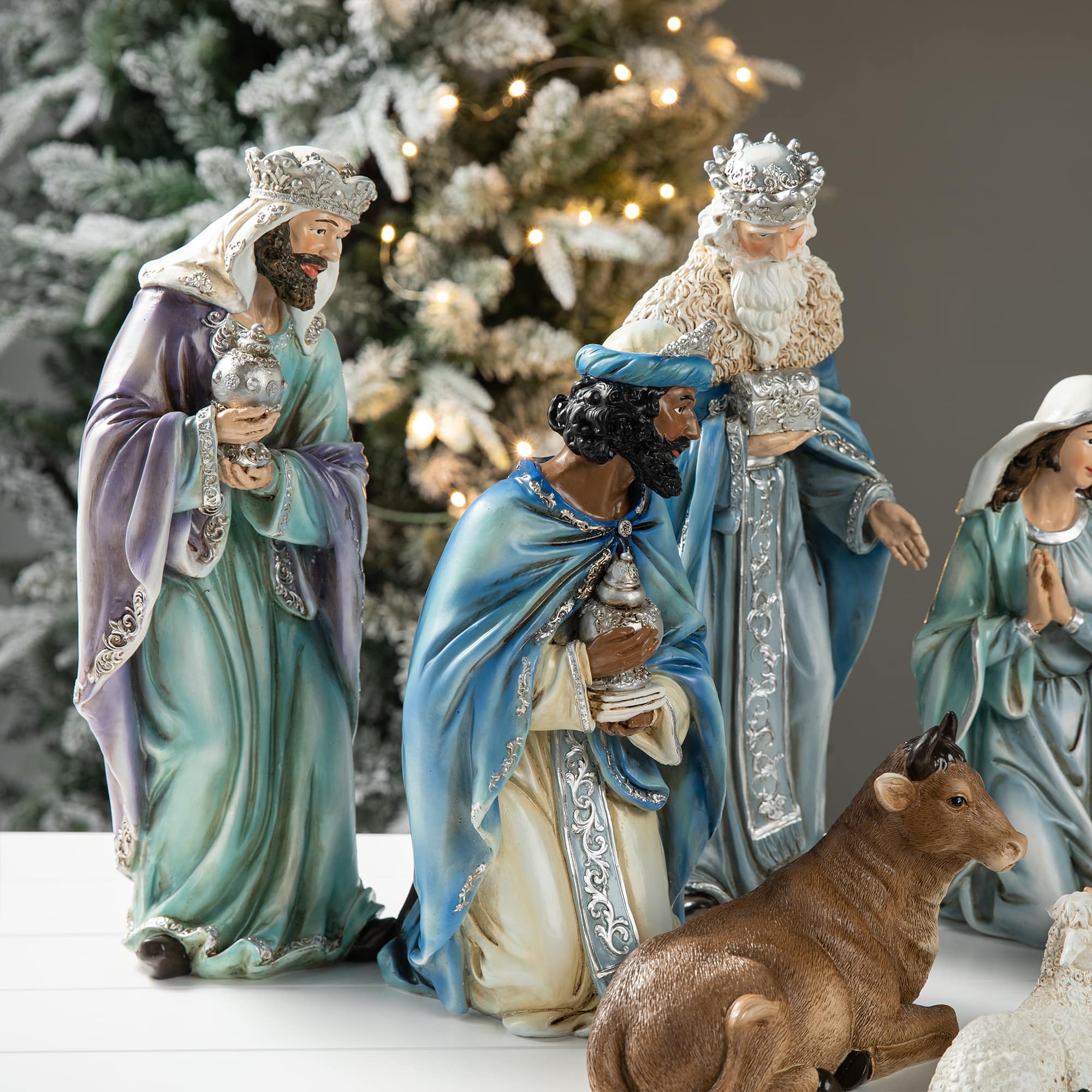 Glitzhome&#xAE; Oversized Deluxe Blue Resin Nativity Figurine Set