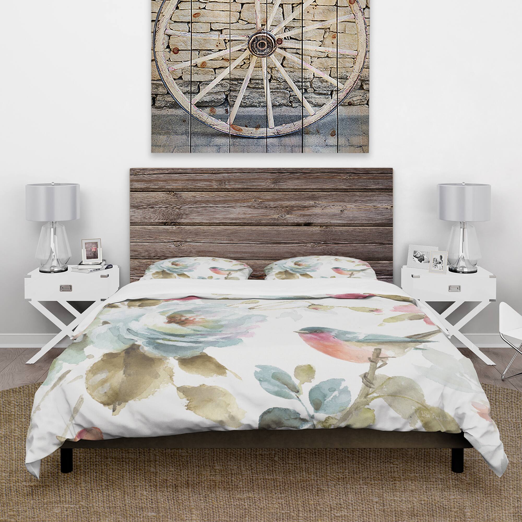 Designart &#x27;Beautiful Bird Romance I&#x27; Cottage Bedding Set - Duvet Cover &#x26; Shams