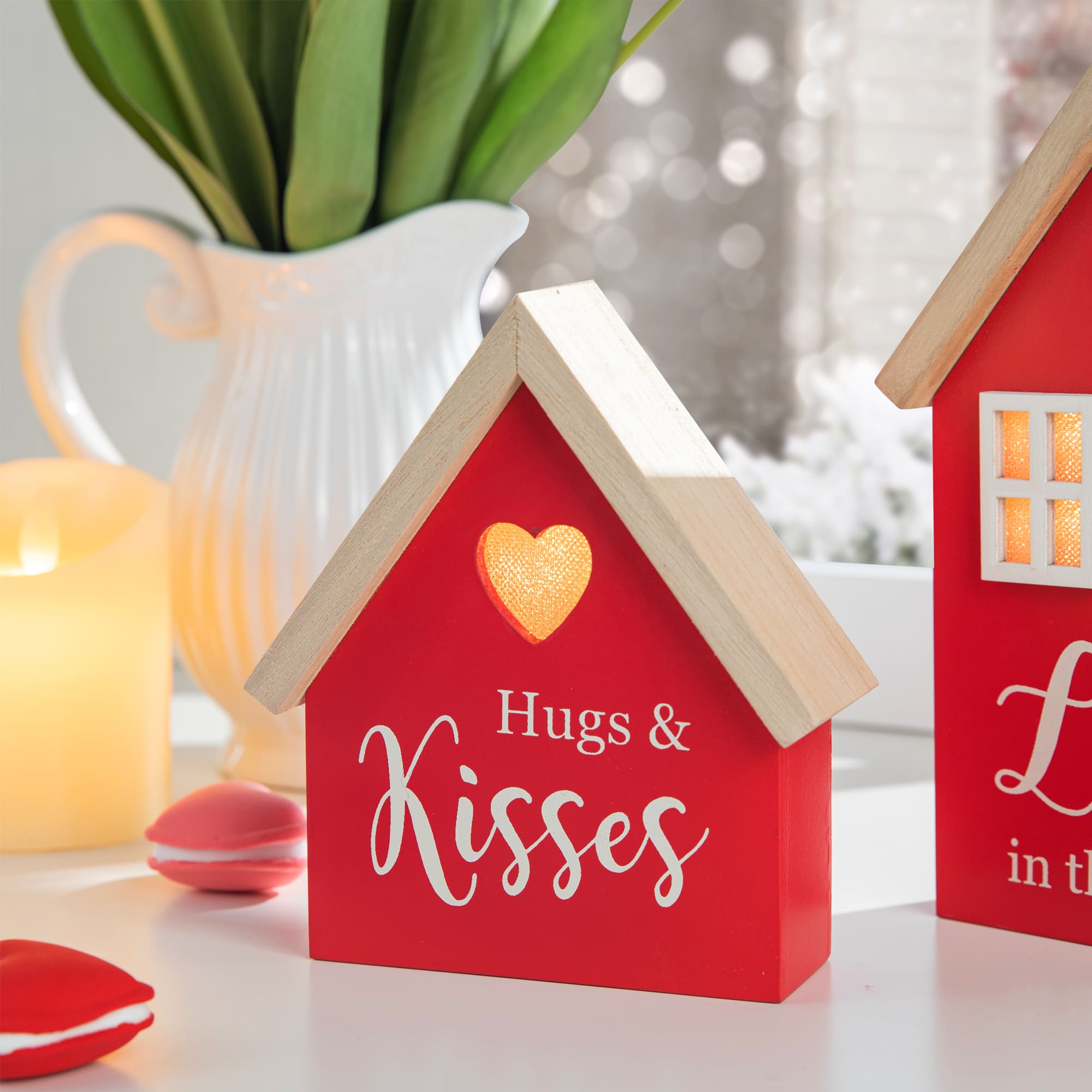 Glitzhome&#xAE; Lighted Valentine&#x27;s Wooden House Table D&#xE9;cor Set