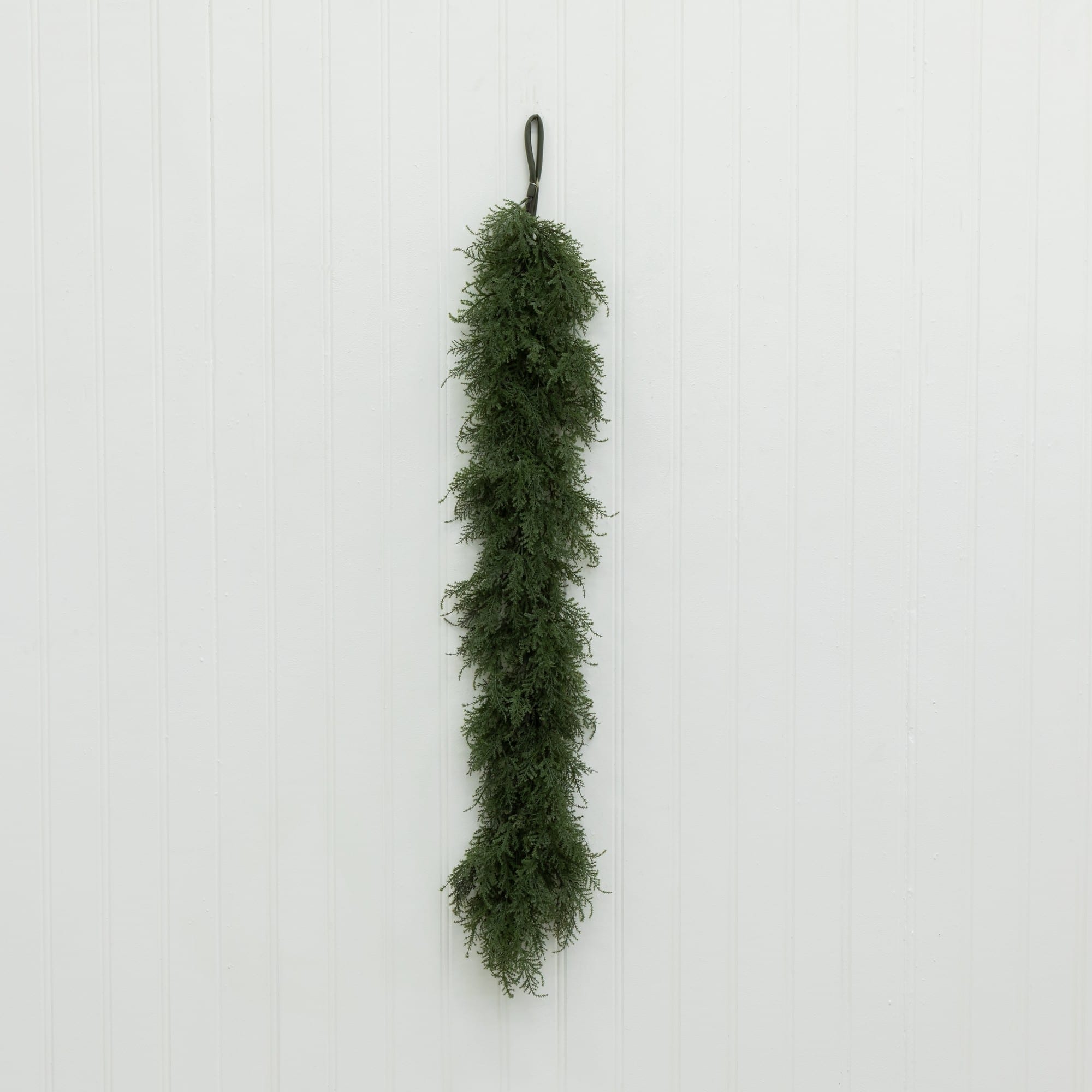 5ft. Cedar Garland