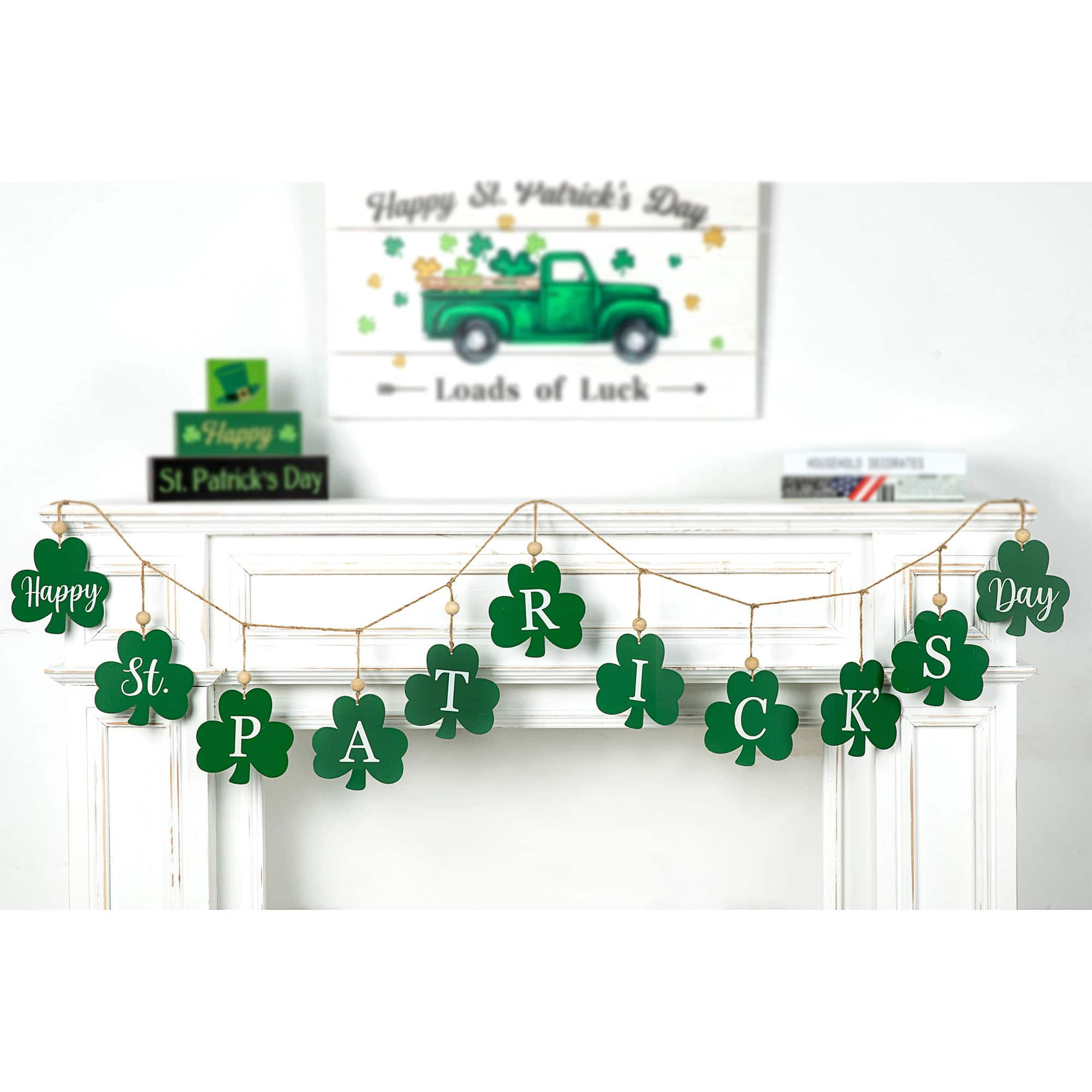 Glitzhome&#xAE; St. Patrick&#x27;s Metal Shamrocks Garland