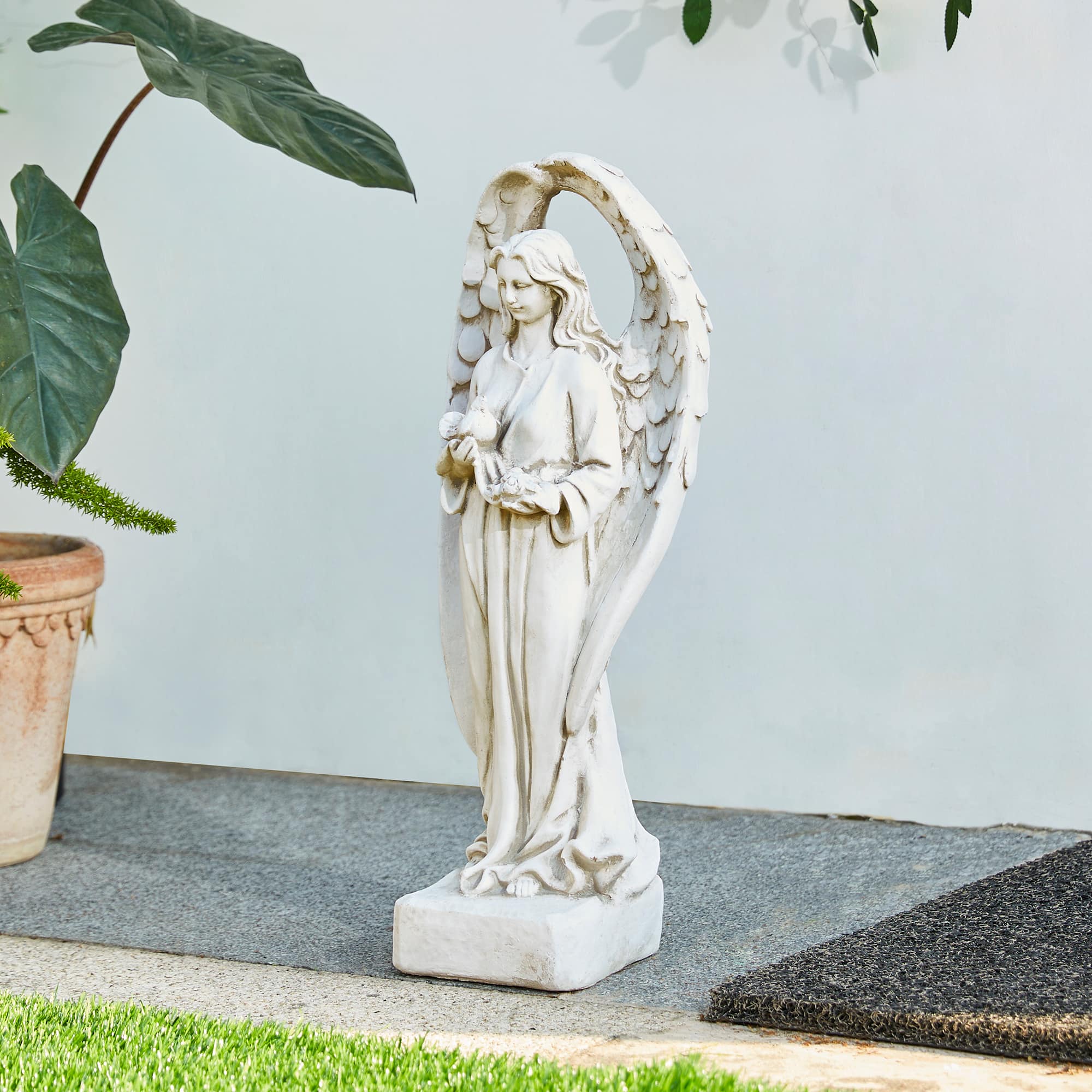 Glitzhome&#xAE; 20.5&#x22; Standing Archangel Garden Statue