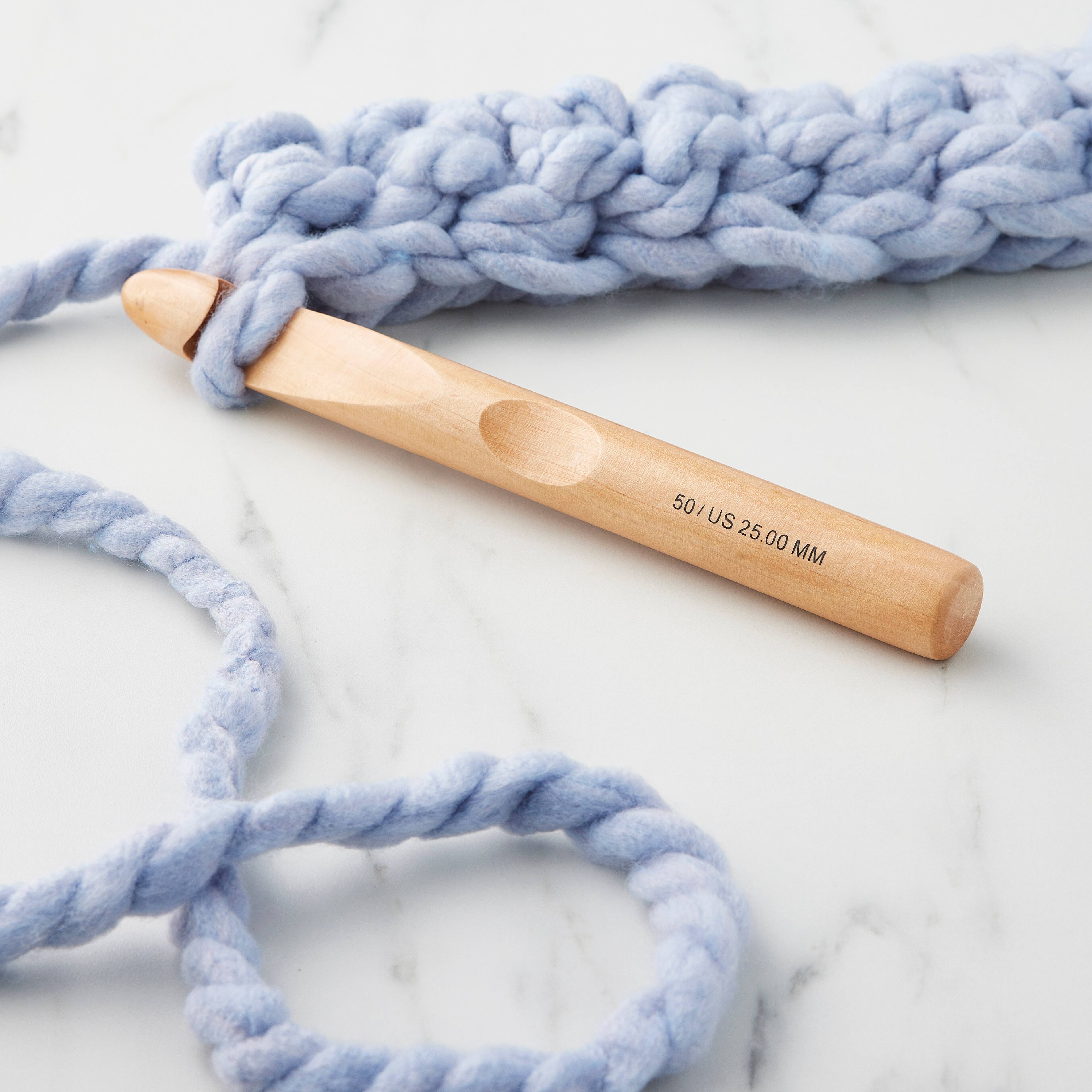 Loops & Threads Jumbo Wood Crochet Hook