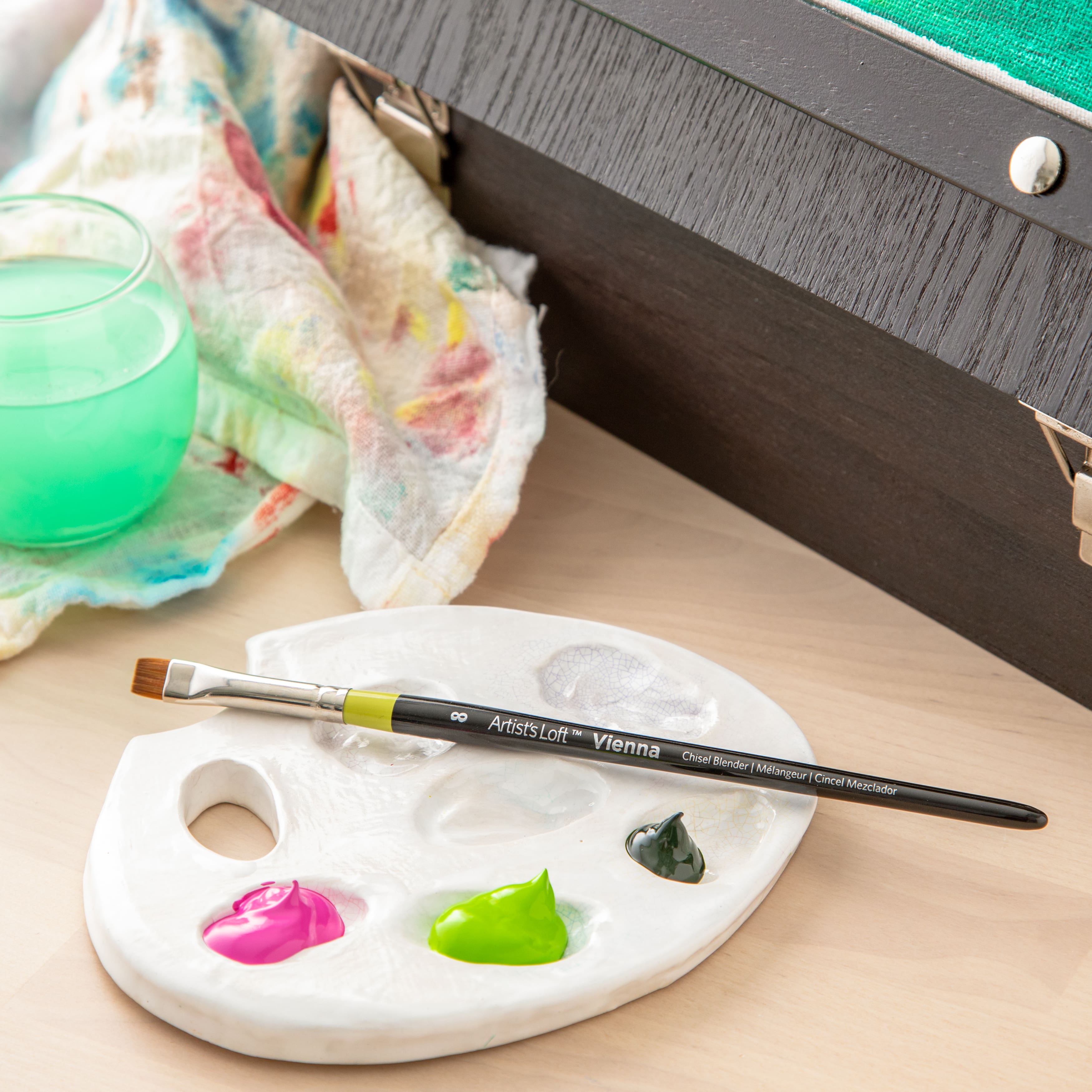 Golden Taklon Short Handle Chisel Blender Brush by Artist's Loft™ Vienna