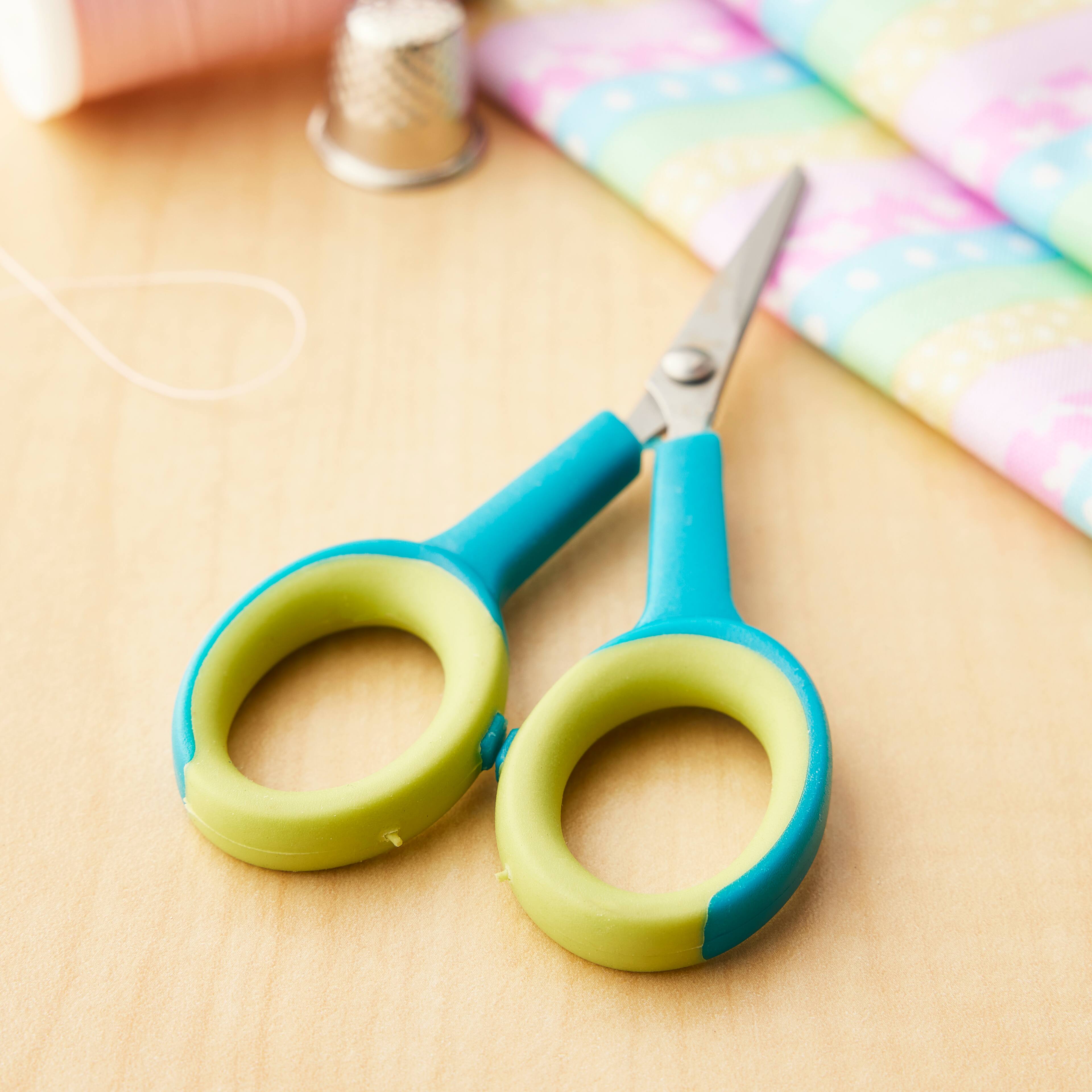 16 Pack: Embroidery Scissors by Loops &#x26; Threads&#x2122;