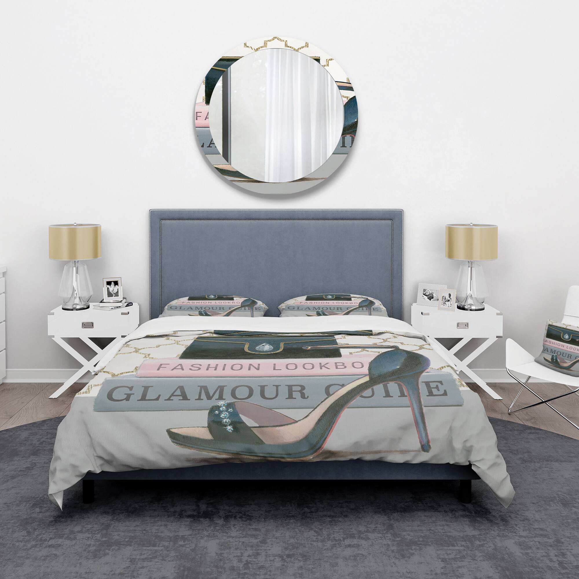 Designart 'Glam fashion High Heels VI' Glam Bedding Set - Duvet Cover & Shams