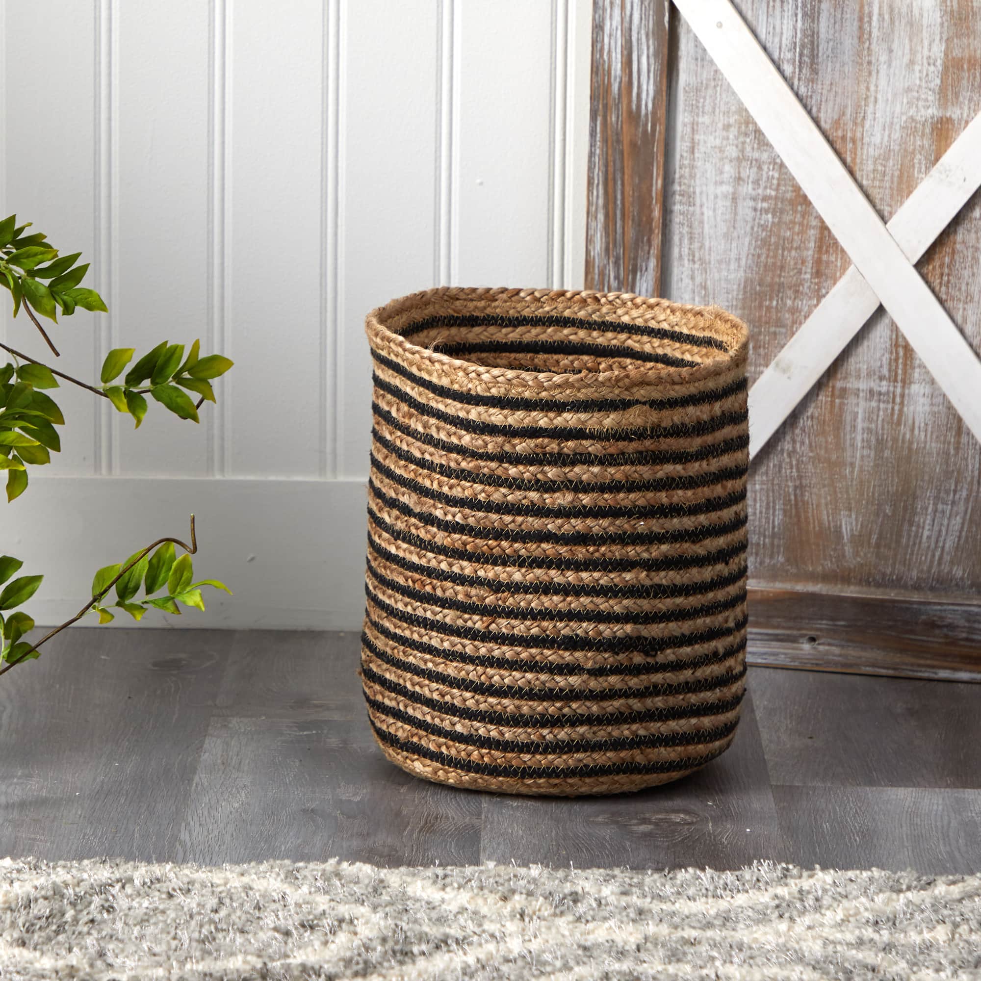13.5&#x22; Handmade Natural Jute Basket Planter