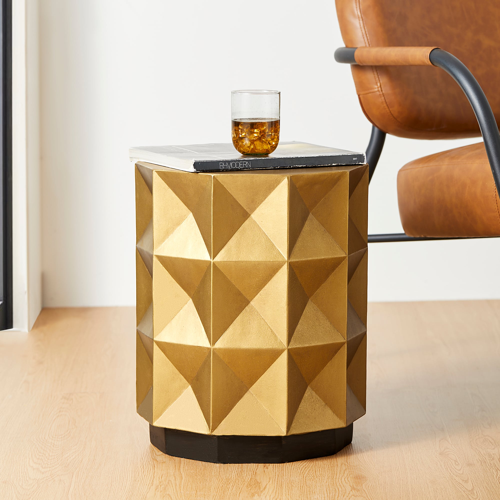 Glitzhome&#xAE; 17&#x22; Antique Gold Geometric Side Table