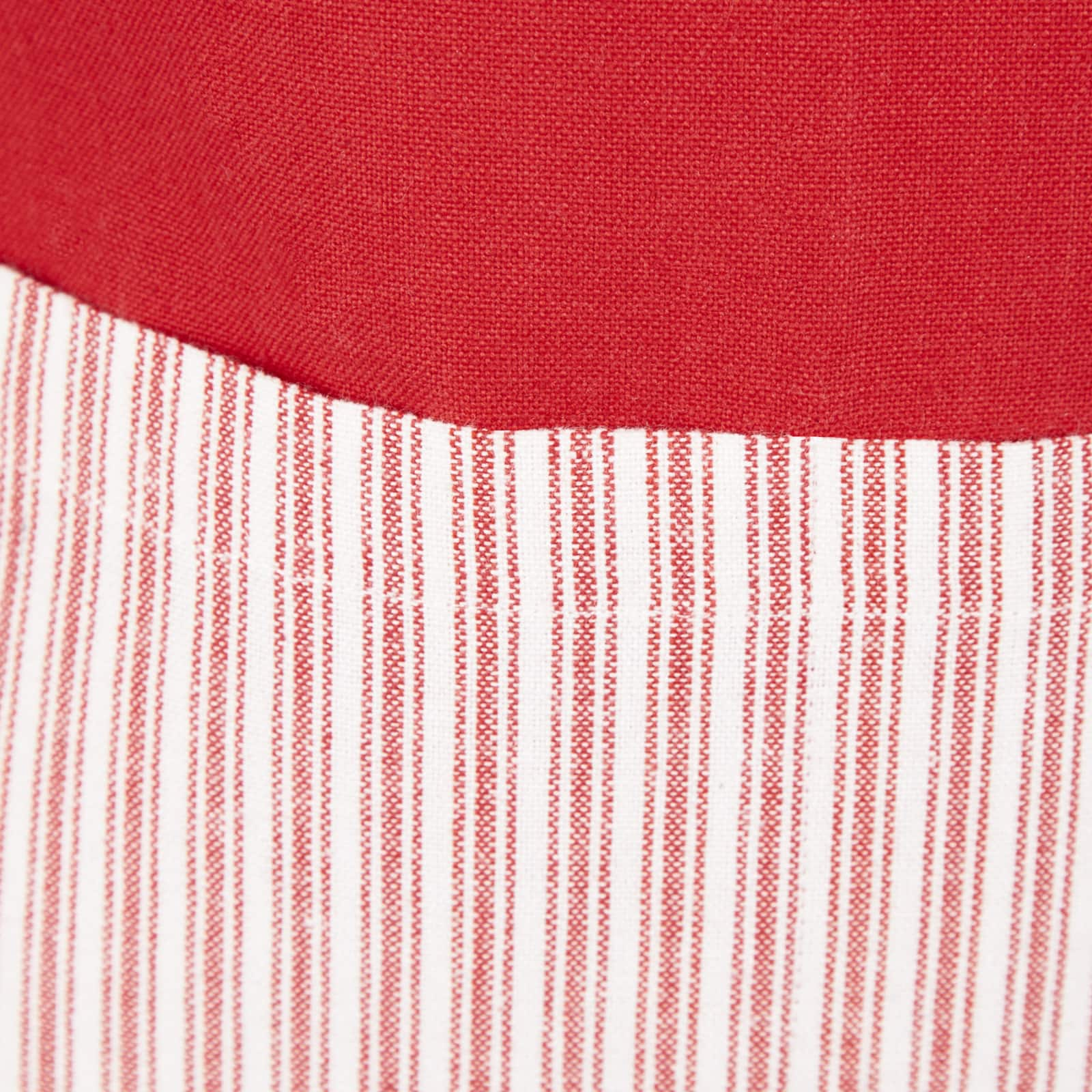 DII&#xAE; Candy Cane Factory Ruffle Apron