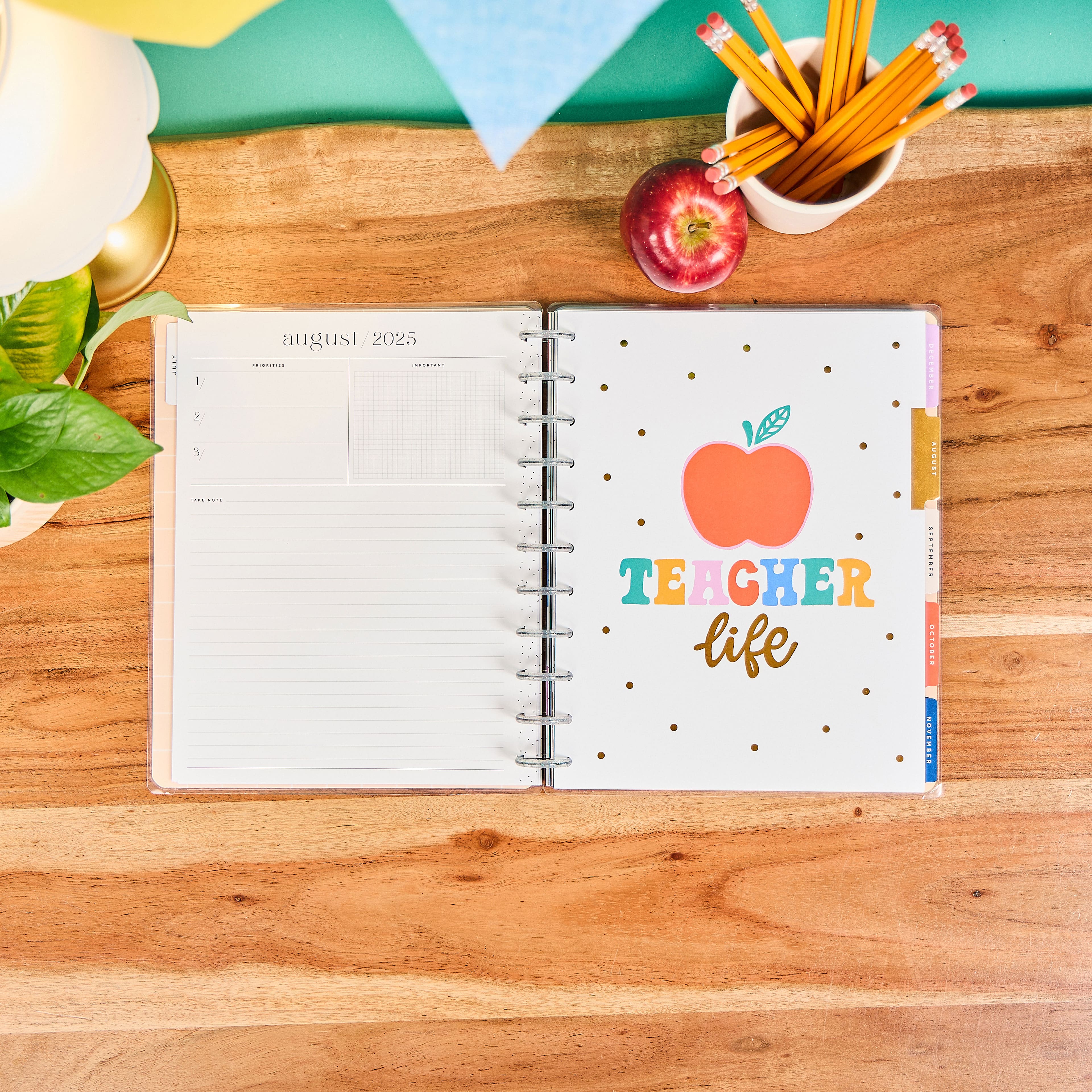 The Big Happy Planner&#xAE; 2025-2026 Love to Teach Customizable Planner