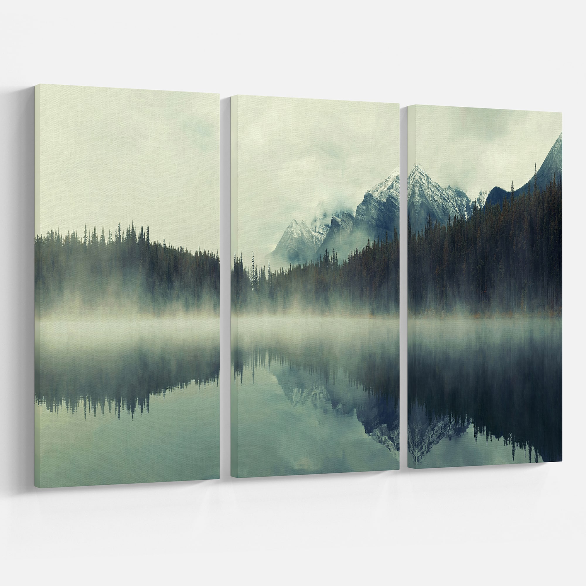 Designart - Lake Herbert in Foggy Morning - Modern Seascape Canvas Artwork