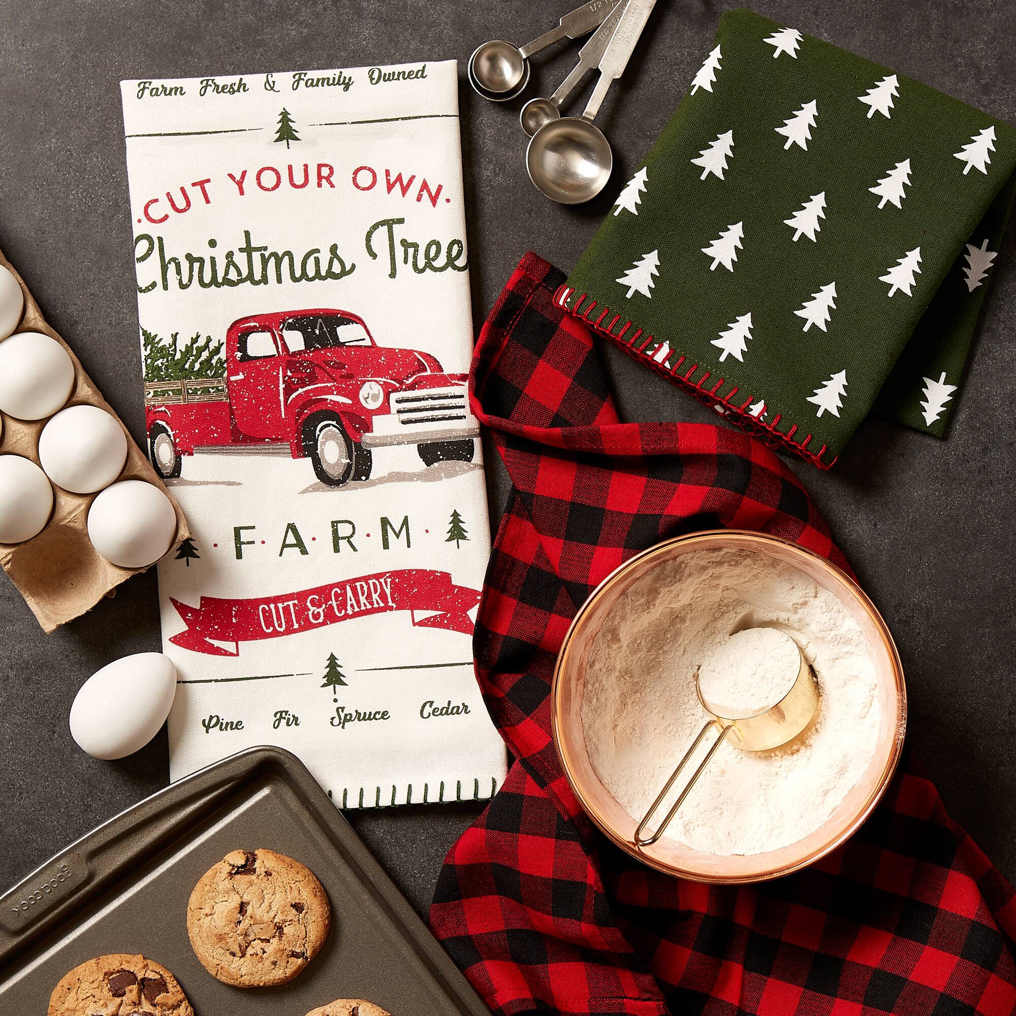 DII® Christmas Truck Dishtowels Set