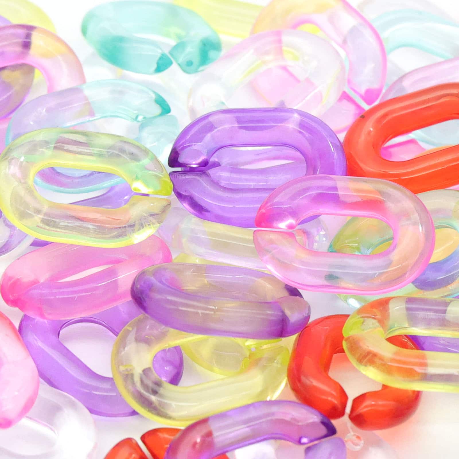 12 Packs: 60 ct. (720 total) Transparent Rainbow Plastic Chain Links by Creatology&#x2122;